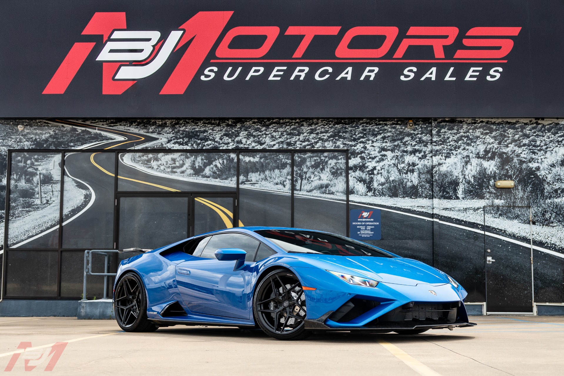 Used-2021-Lamborghini-Huracan-EVO