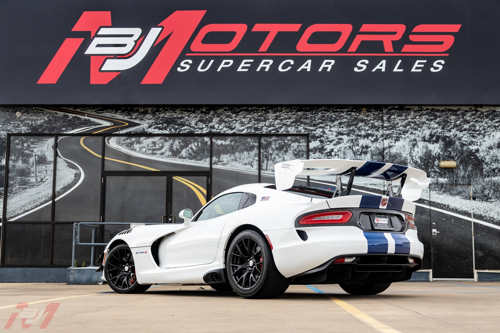 Used-2017-Dodge-Viper-GTS-R