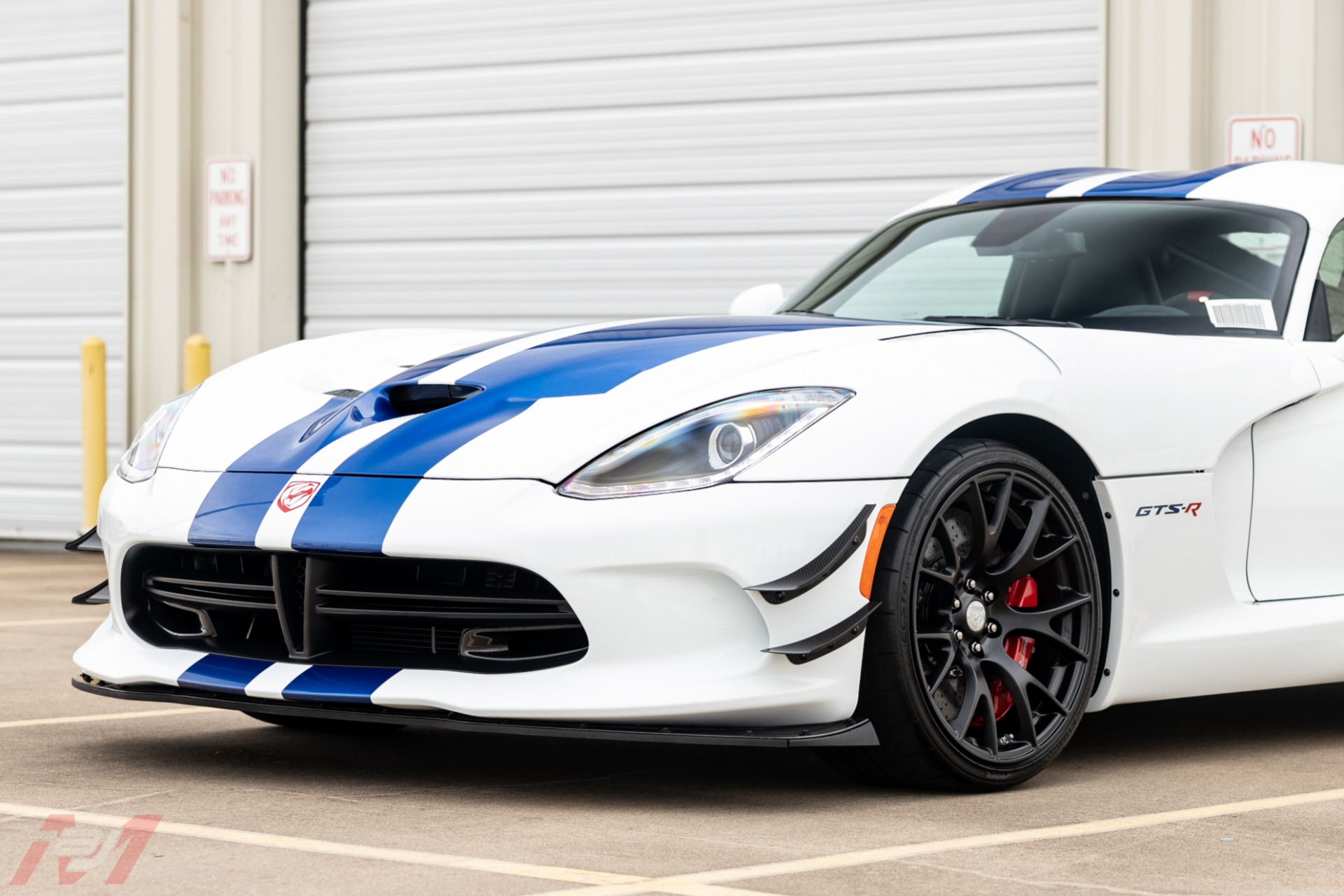 Used-2017-Dodge-Viper-GTS-R