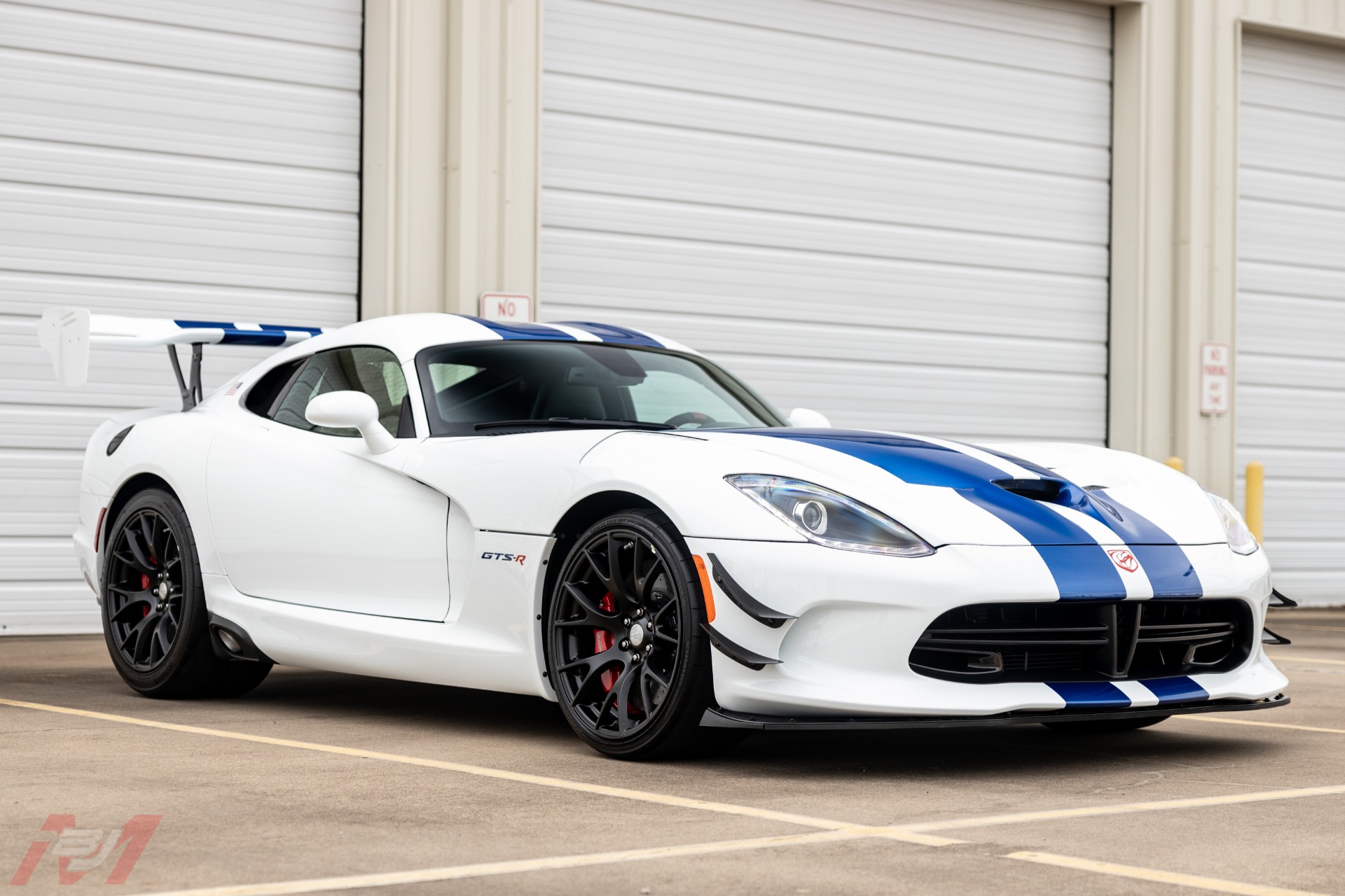 Used-2017-Dodge-Viper-GTS-R