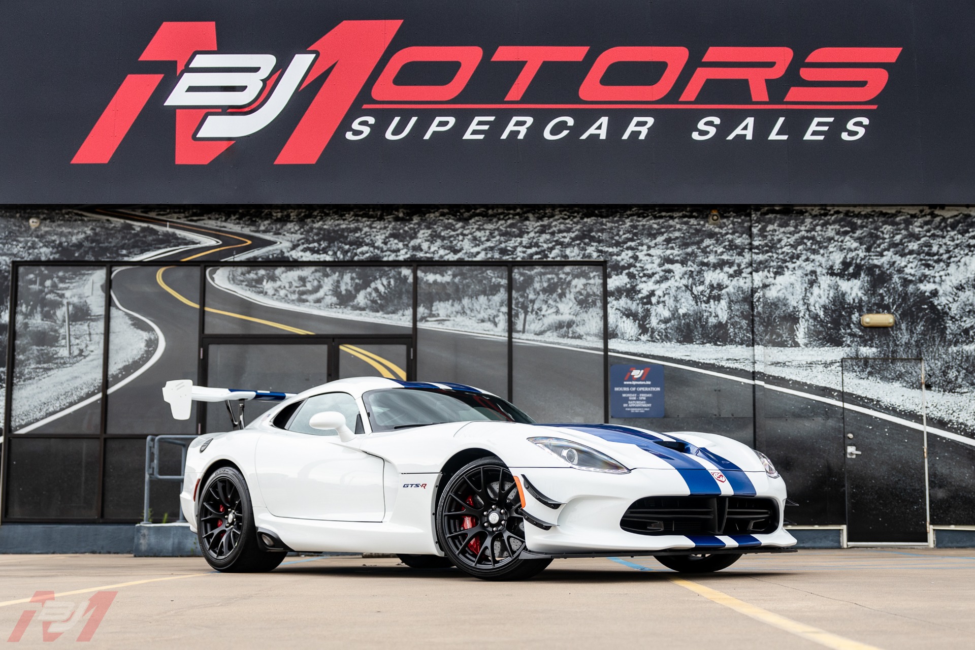 Used-2017-Dodge-Viper-GTS-R