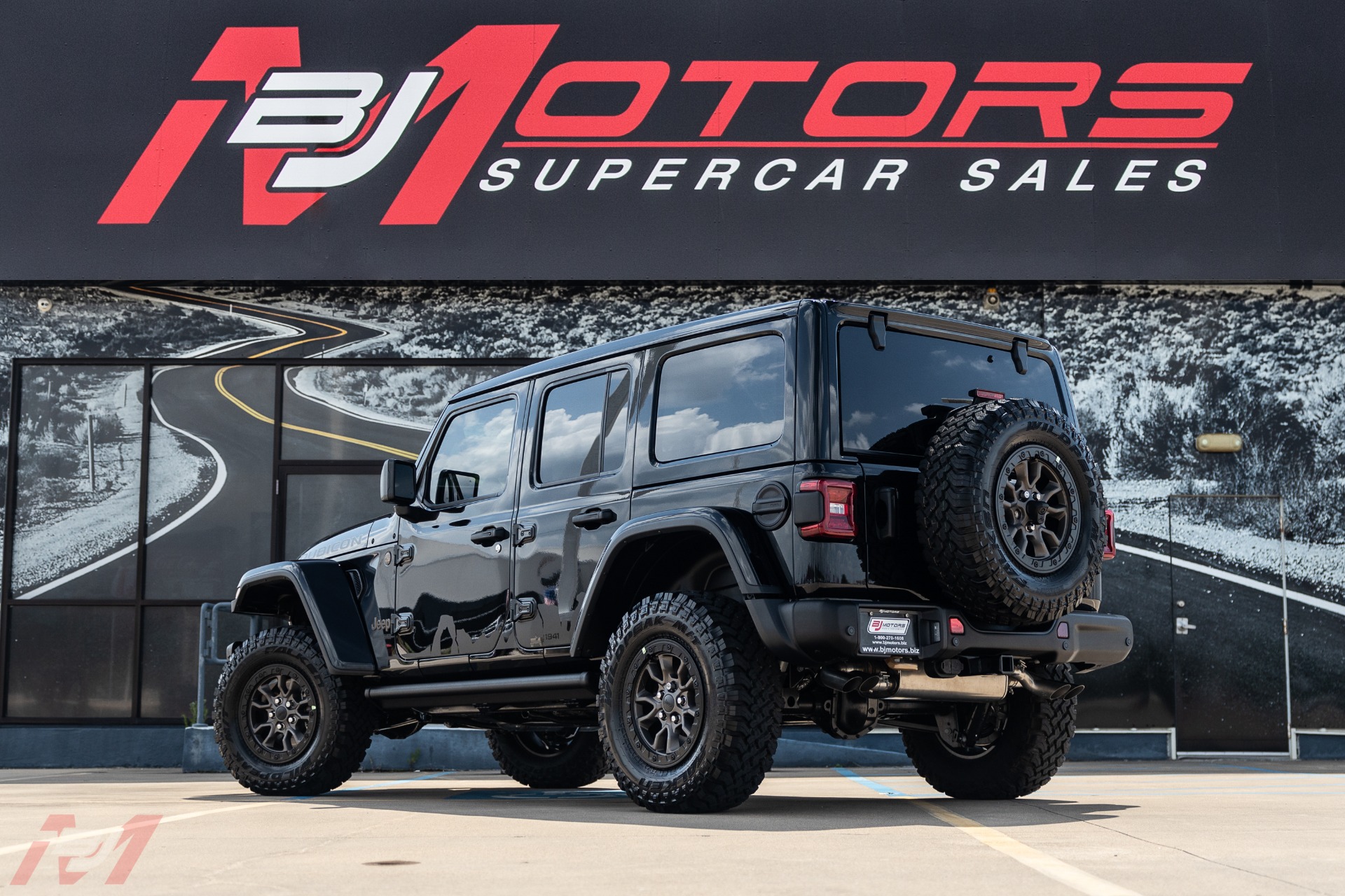 Used-2021-Jeep-Wrangler-Unlimited-Rubicon-392