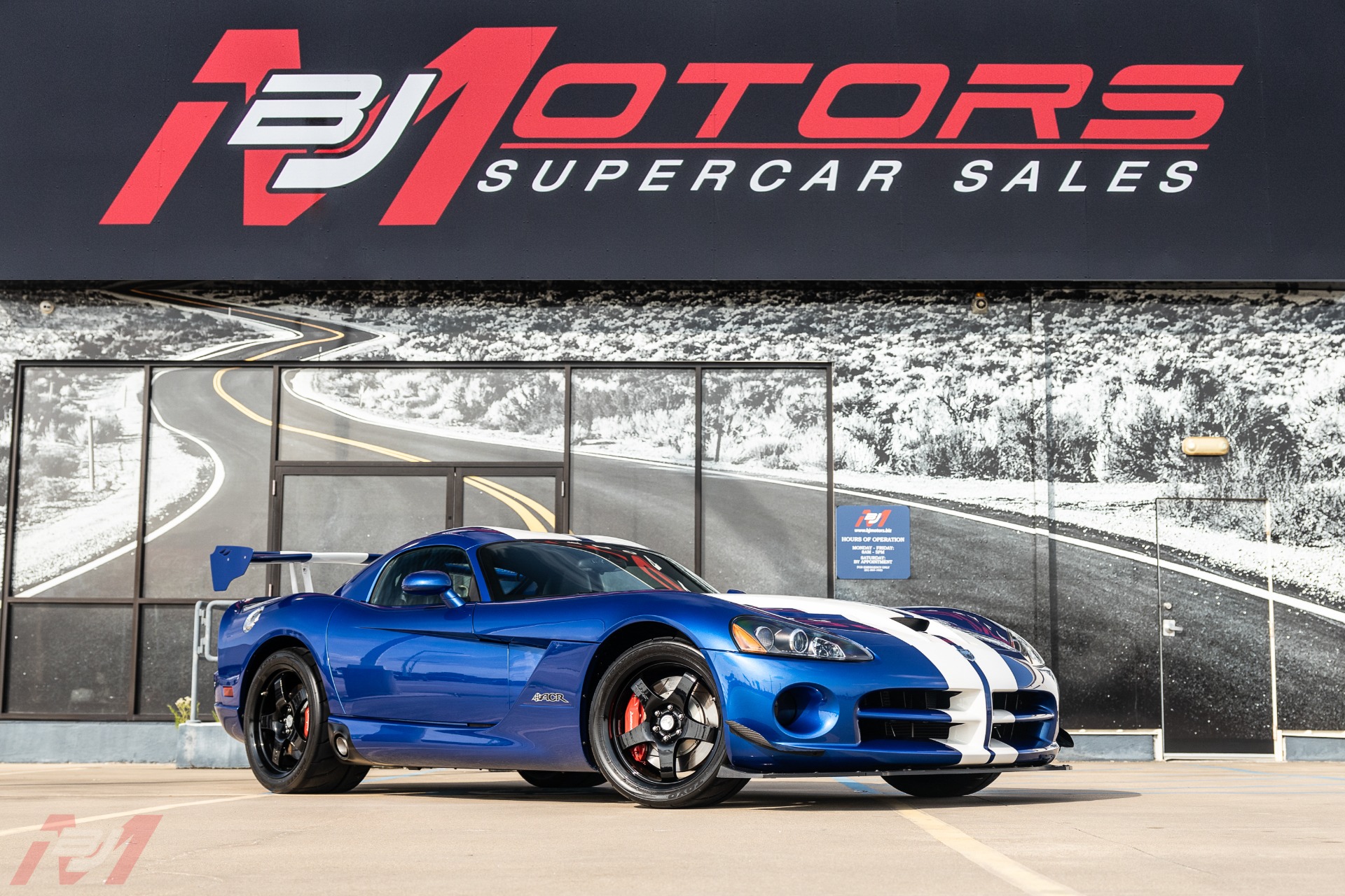 Used-2010-Dodge-Viper-ACR