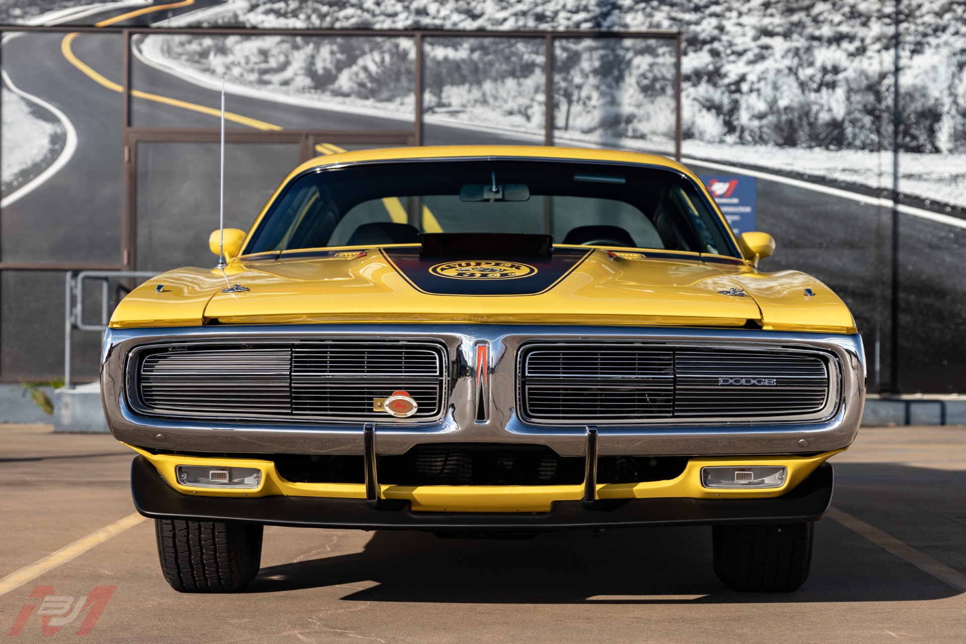 Used-1971-Dodge-Charger-Super-Bee-440-Six-Pack