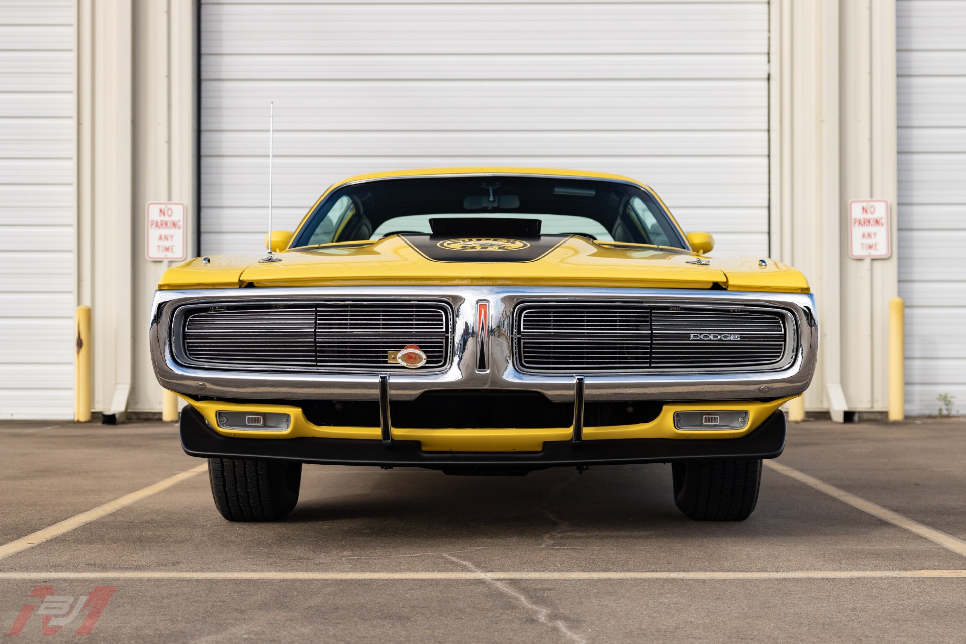 Used-1971-Dodge-Charger-Super-Bee-440-Six-Pack