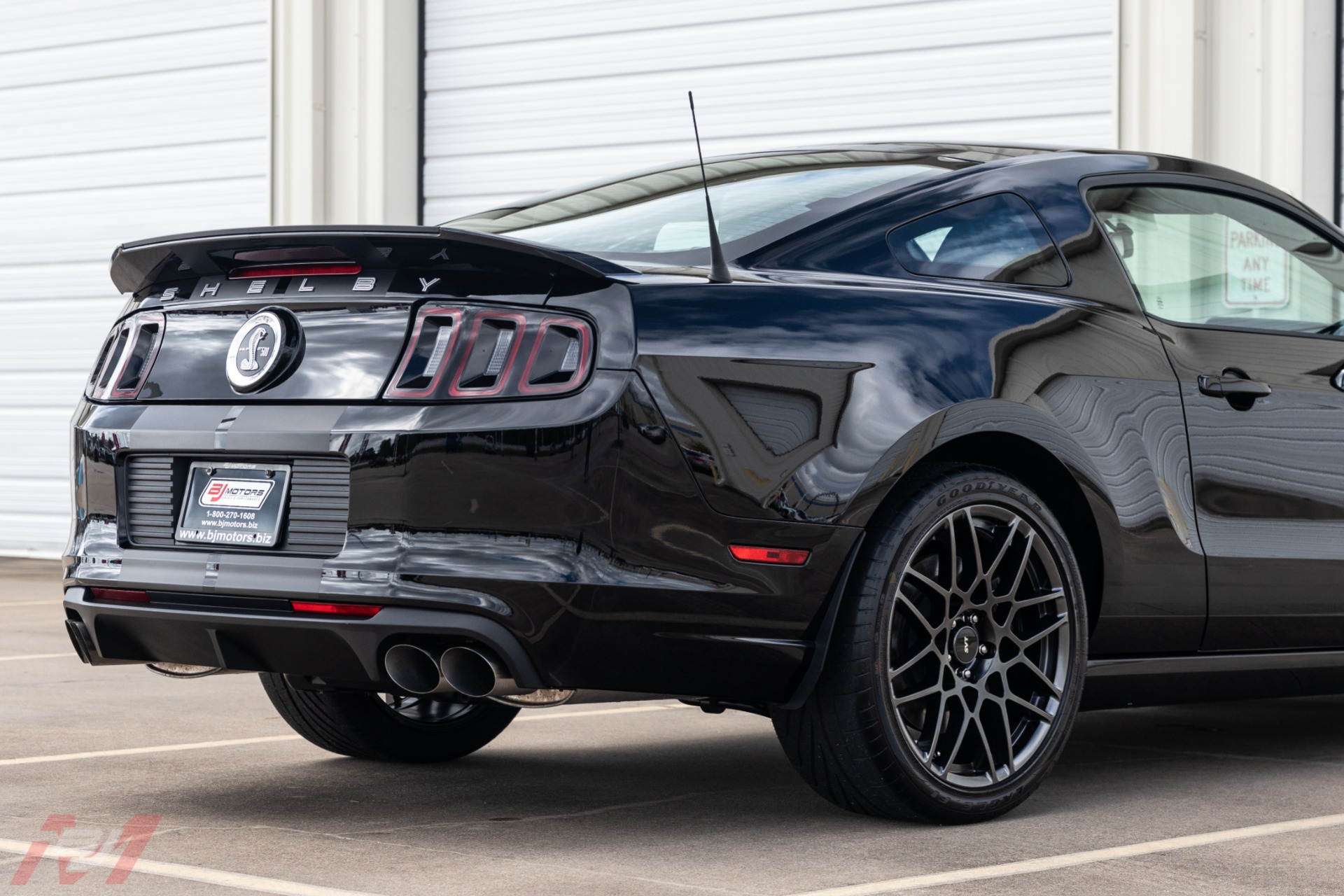 Used-2013-Ford-Mustang-Shelby-GT500