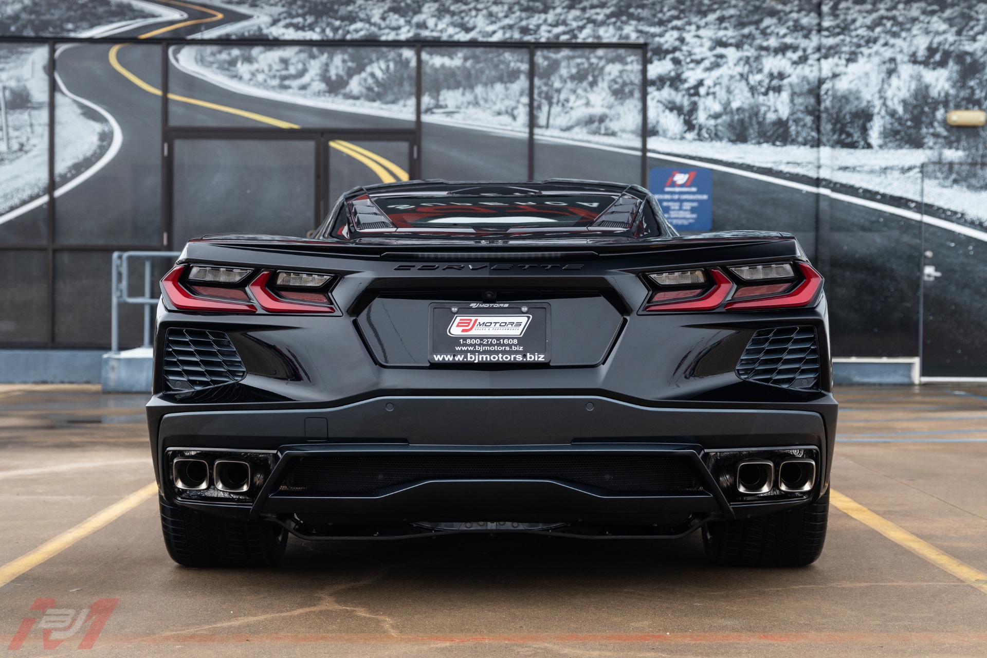 Used-2021-Chevrolet-Corvette-Stingray-1LT