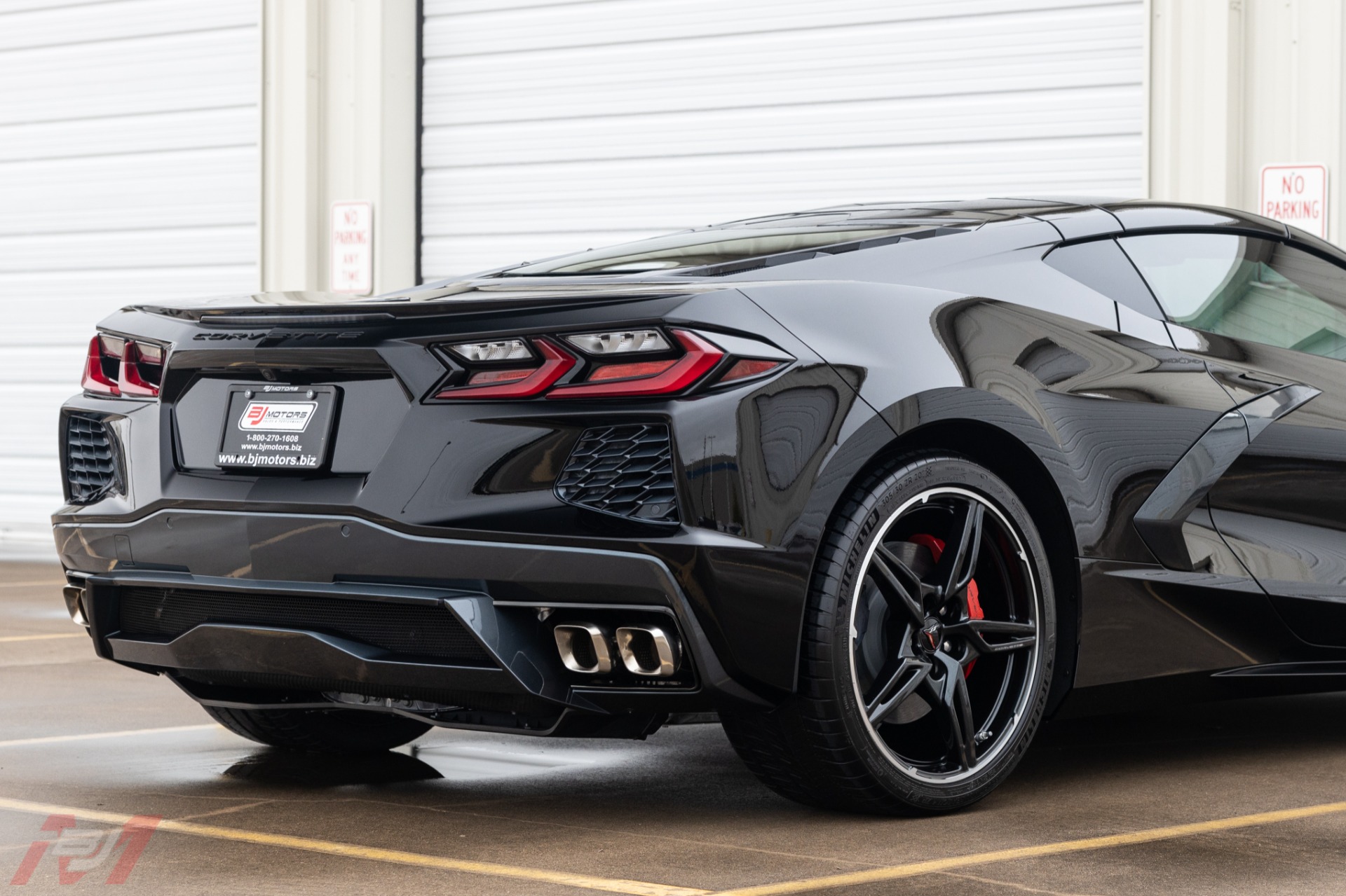 Used-2021-Chevrolet-Corvette-Stingray-1LT