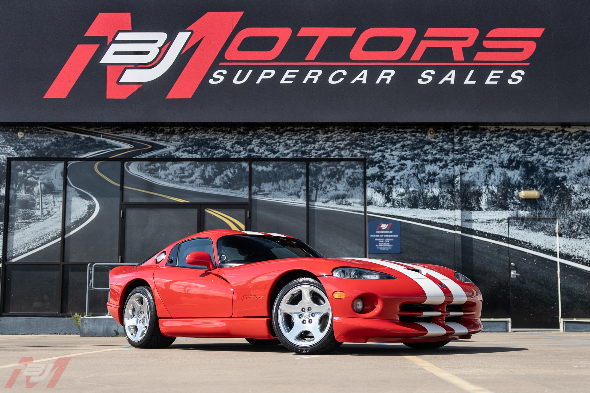 Used-2002-Dodge-Viper-GTS-Final-Edition