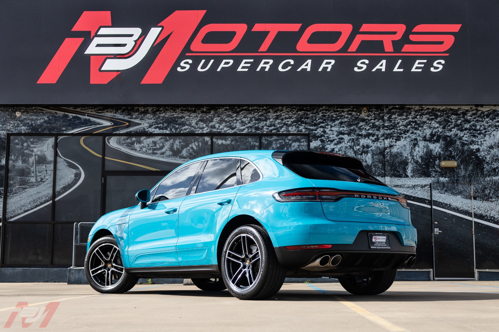 Used-2019-Porsche-Macan-S