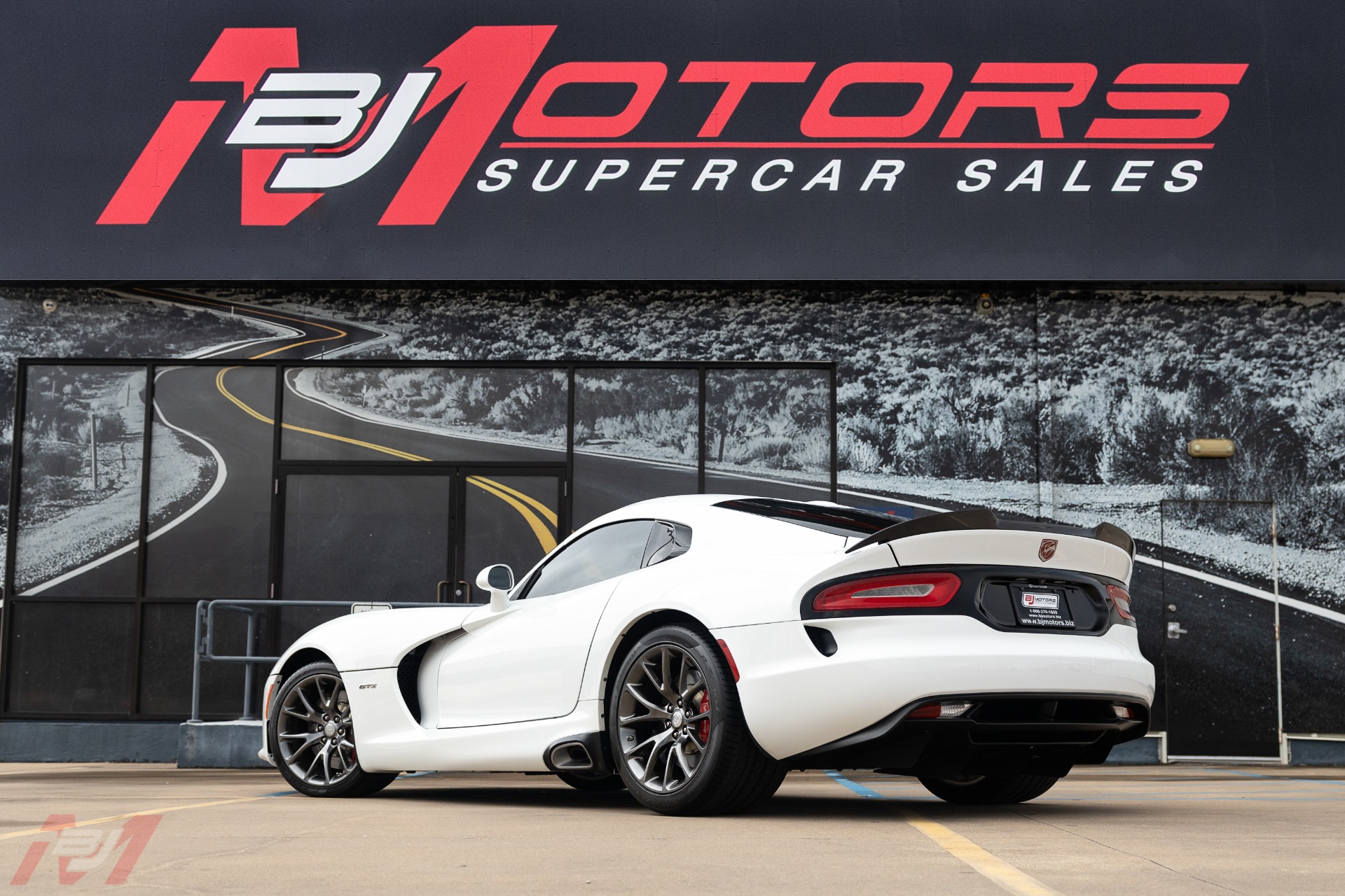 Used-2014-Dodge-Viper-GTS