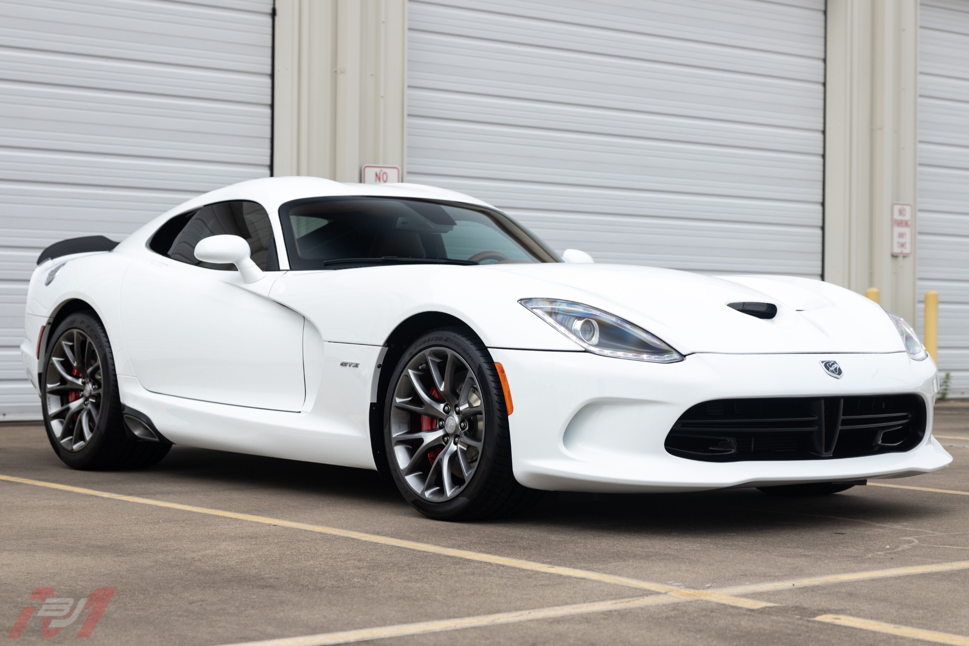 Used-2014-Dodge-Viper-GTS