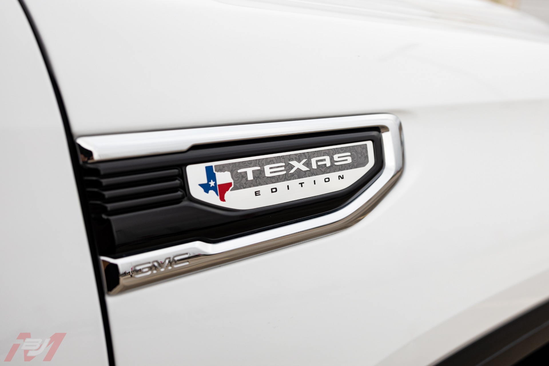 Used-2019-GMC-Sierra-1500-Texas-Edition