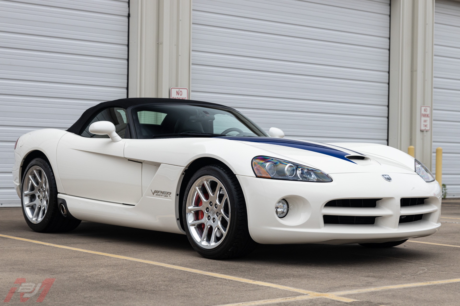 Used-2005-Dodge-Viper-SRT-10-Commemorative-Edition