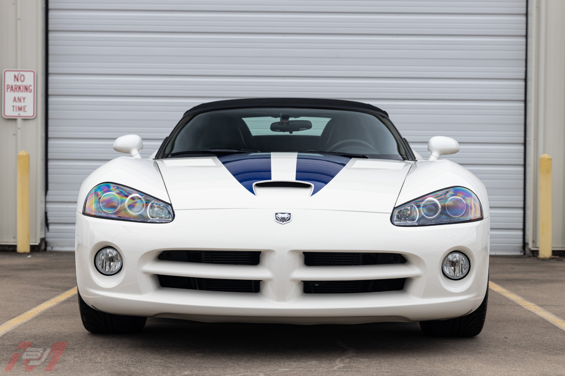 Used-2005-Dodge-Viper-SRT-10-Commemorative-Edition