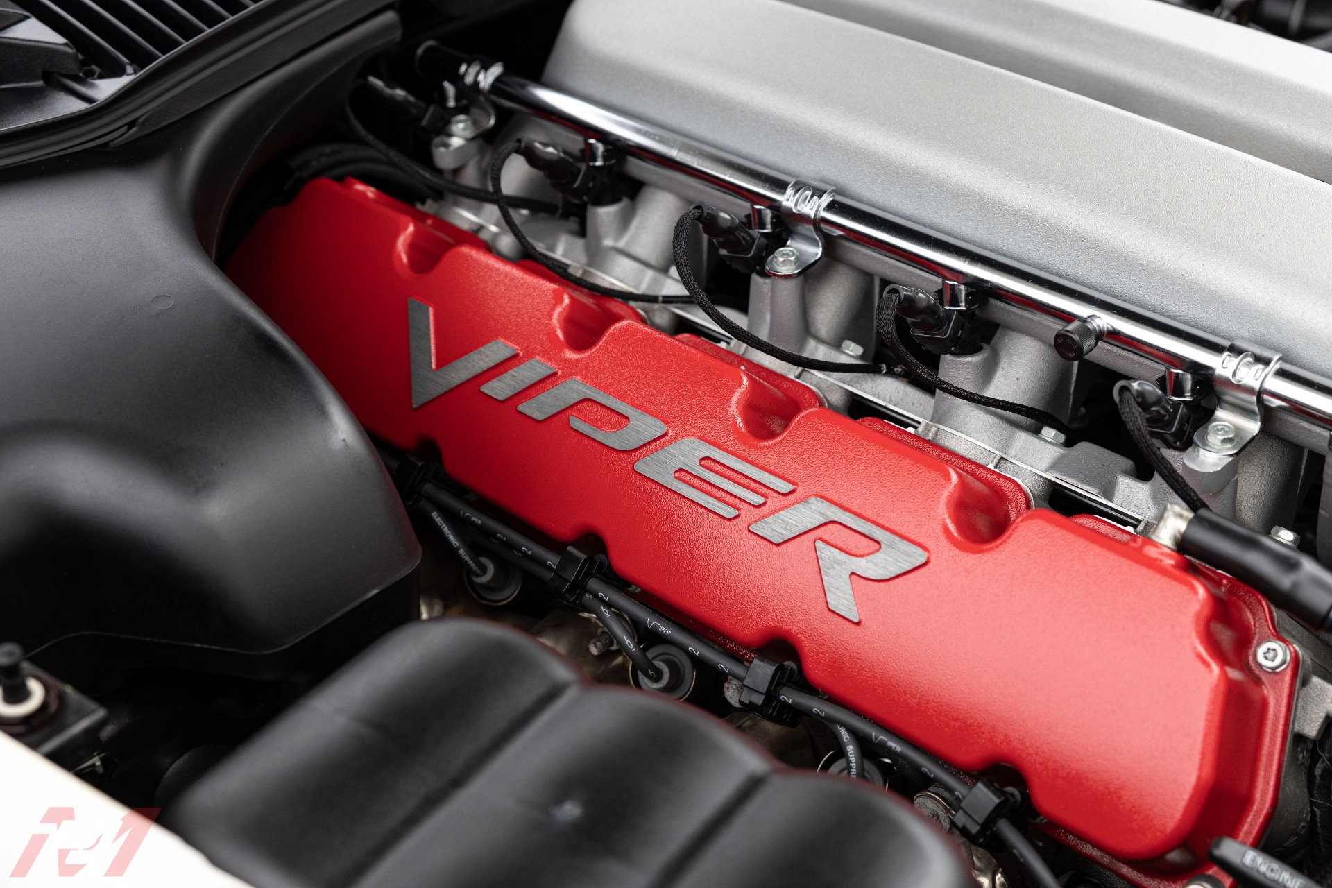 Used-2005-Dodge-Viper-SRT-10-Commemorative-Edition