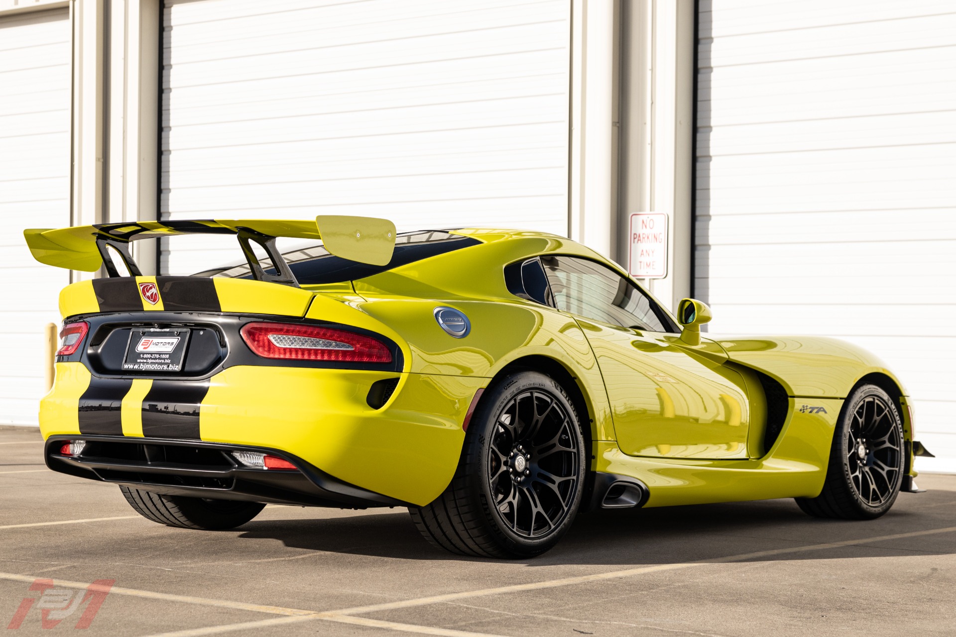 Used-2016-Dodge-Viper-GTC-TA-20-1-of-1