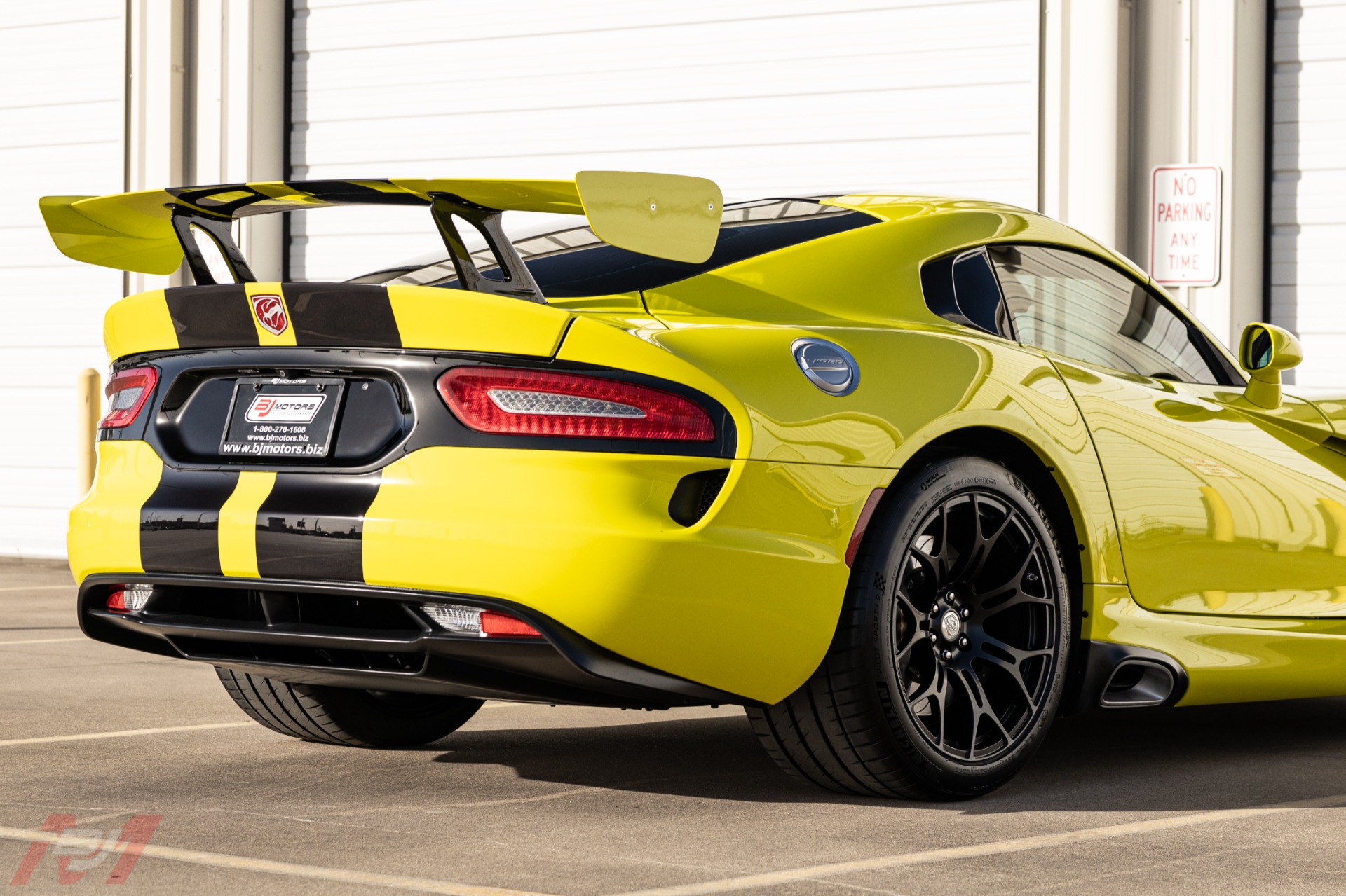 Used-2016-Dodge-Viper-GTC-TA-20-1-of-1