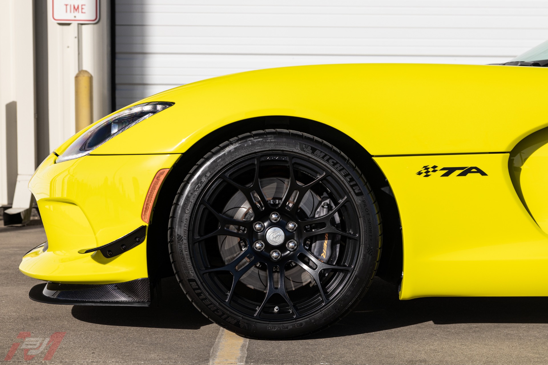 Used-2016-Dodge-Viper-GTC-TA-20-1-of-1