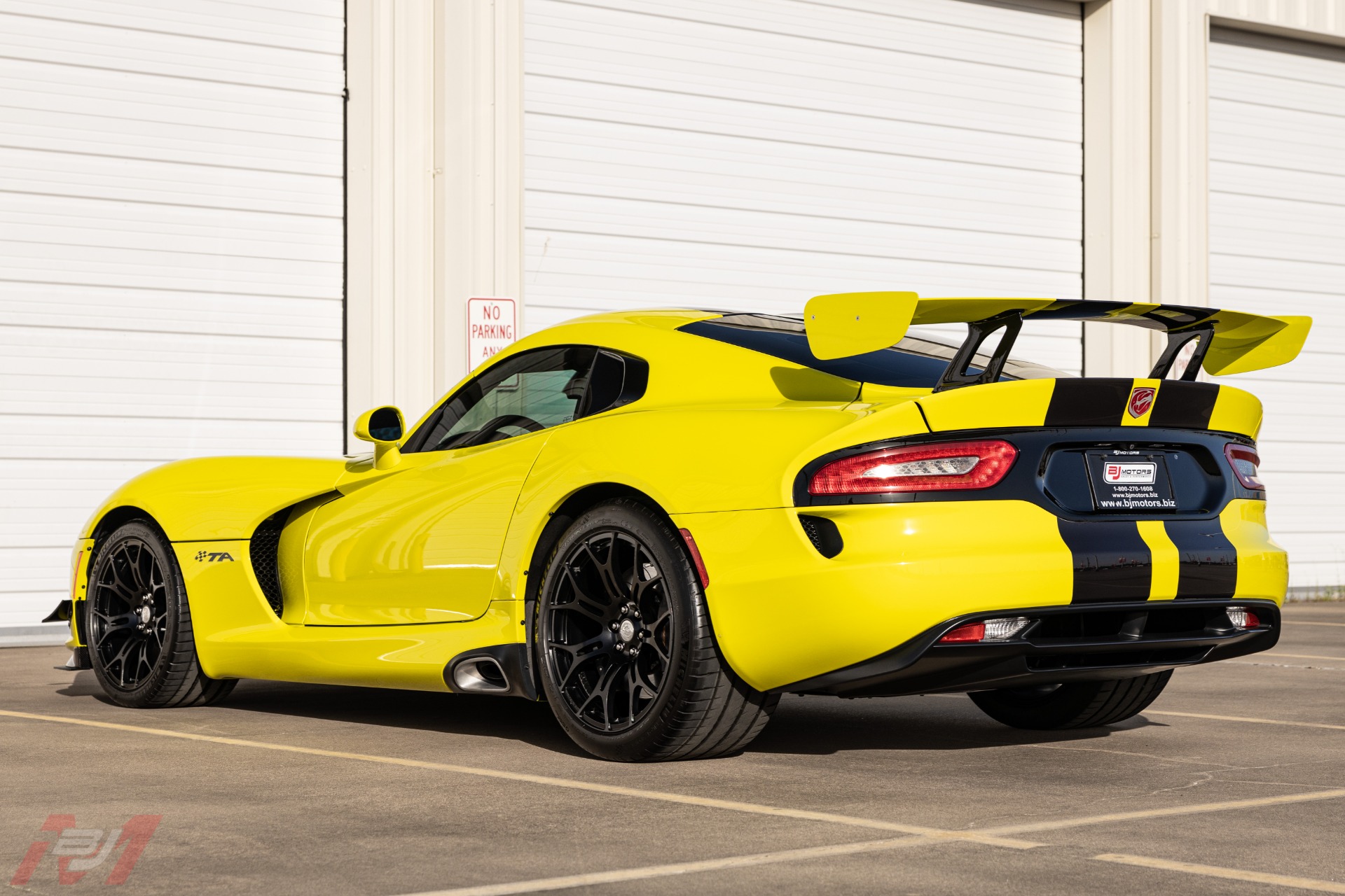 Used-2016-Dodge-Viper-GTC-TA-20-1-of-1