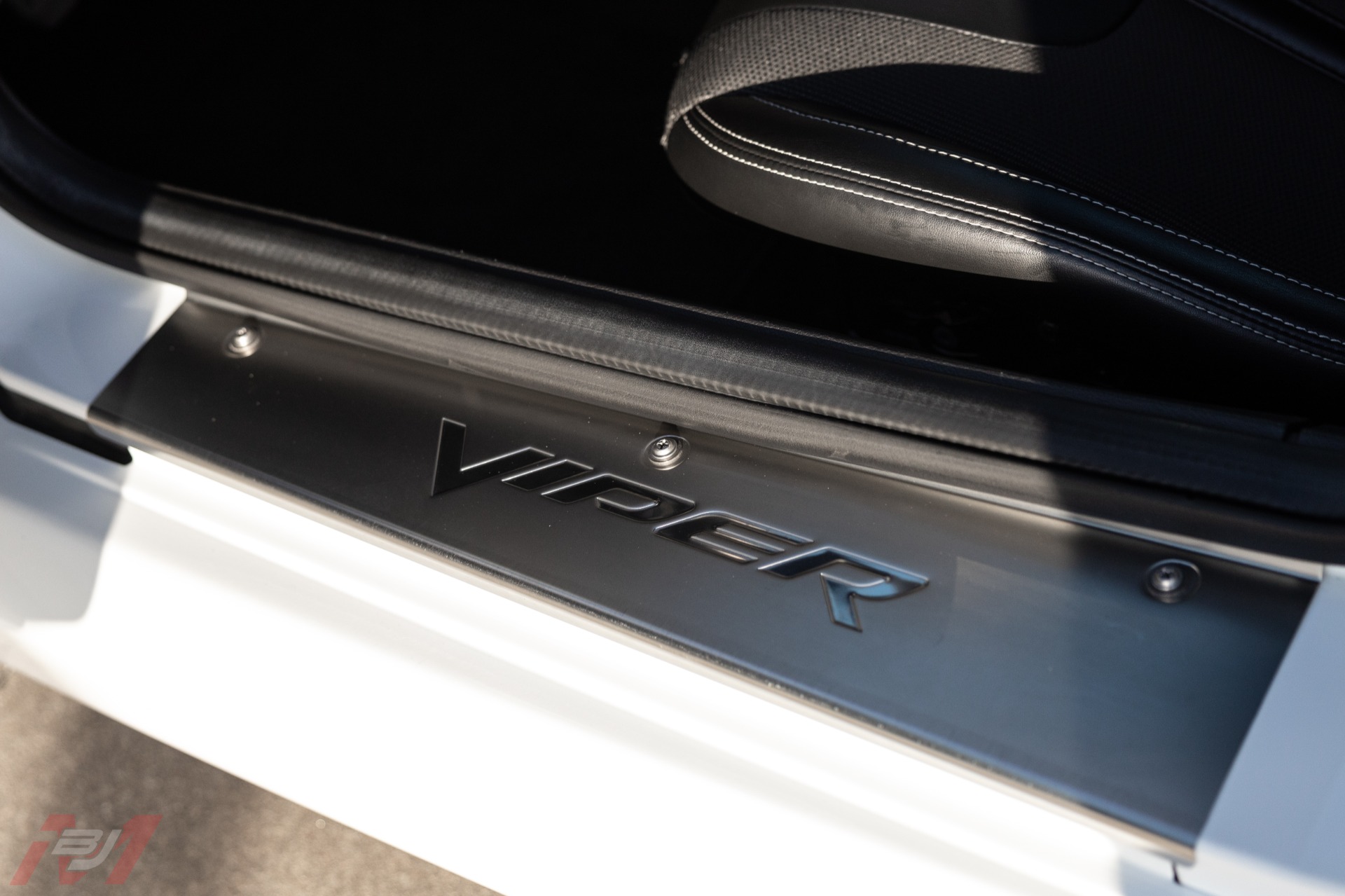 Used-2016-Dodge-Viper-SRT
