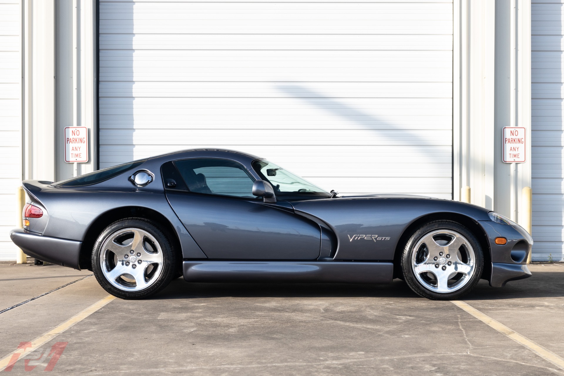 Used-2000-Dodge-Viper-GTS