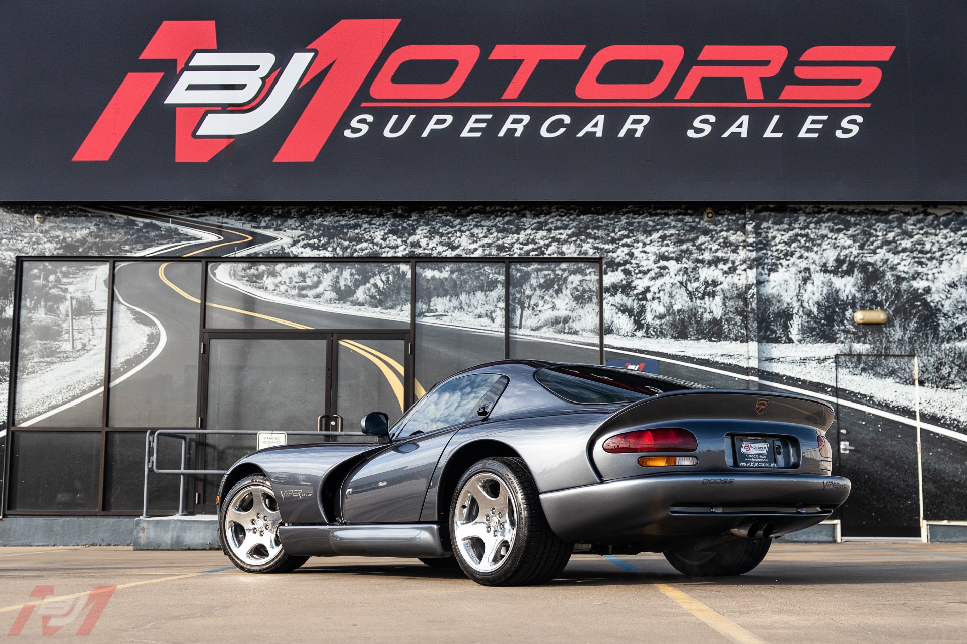 Used-2000-Dodge-Viper-GTS