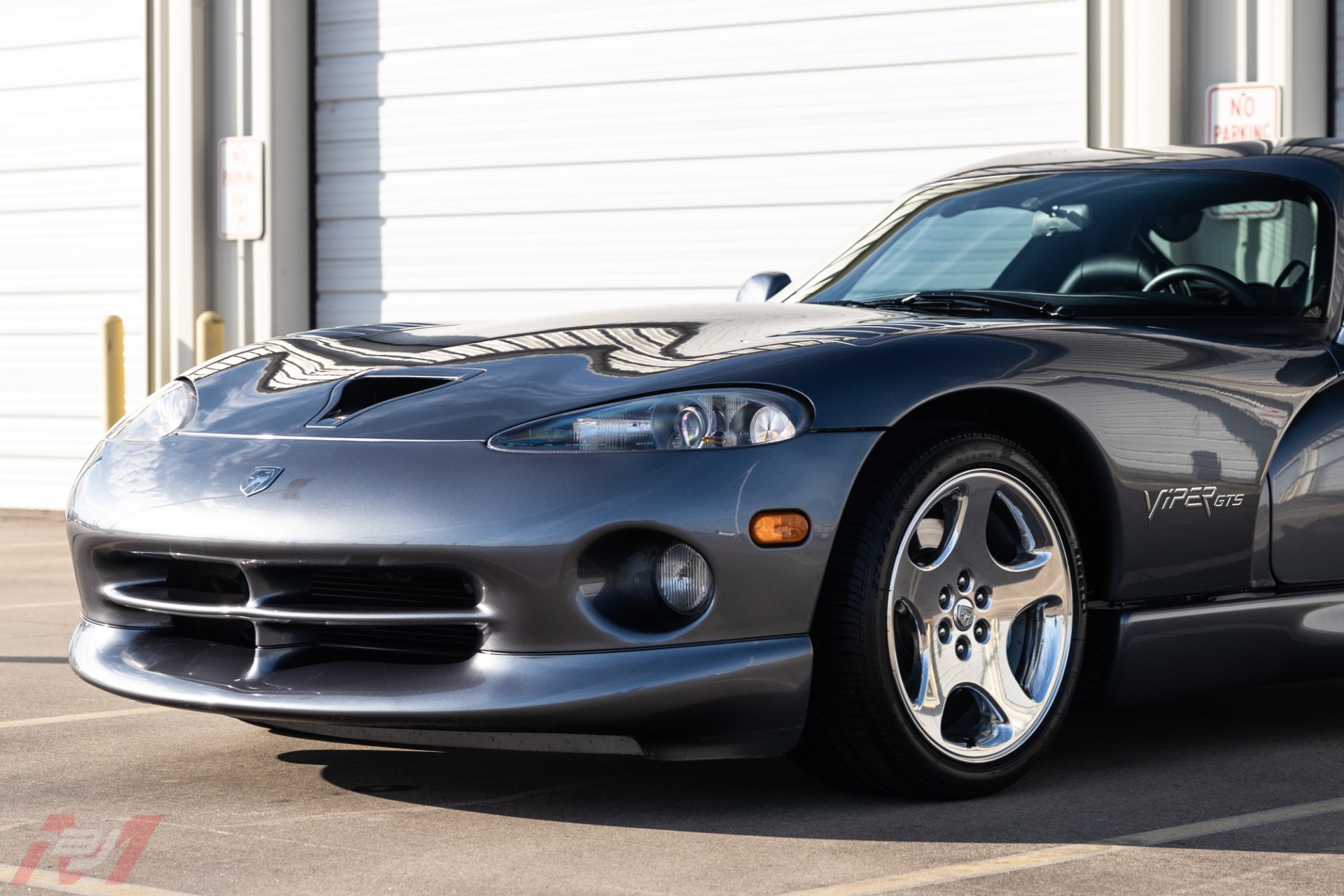 Used-2000-Dodge-Viper-GTS