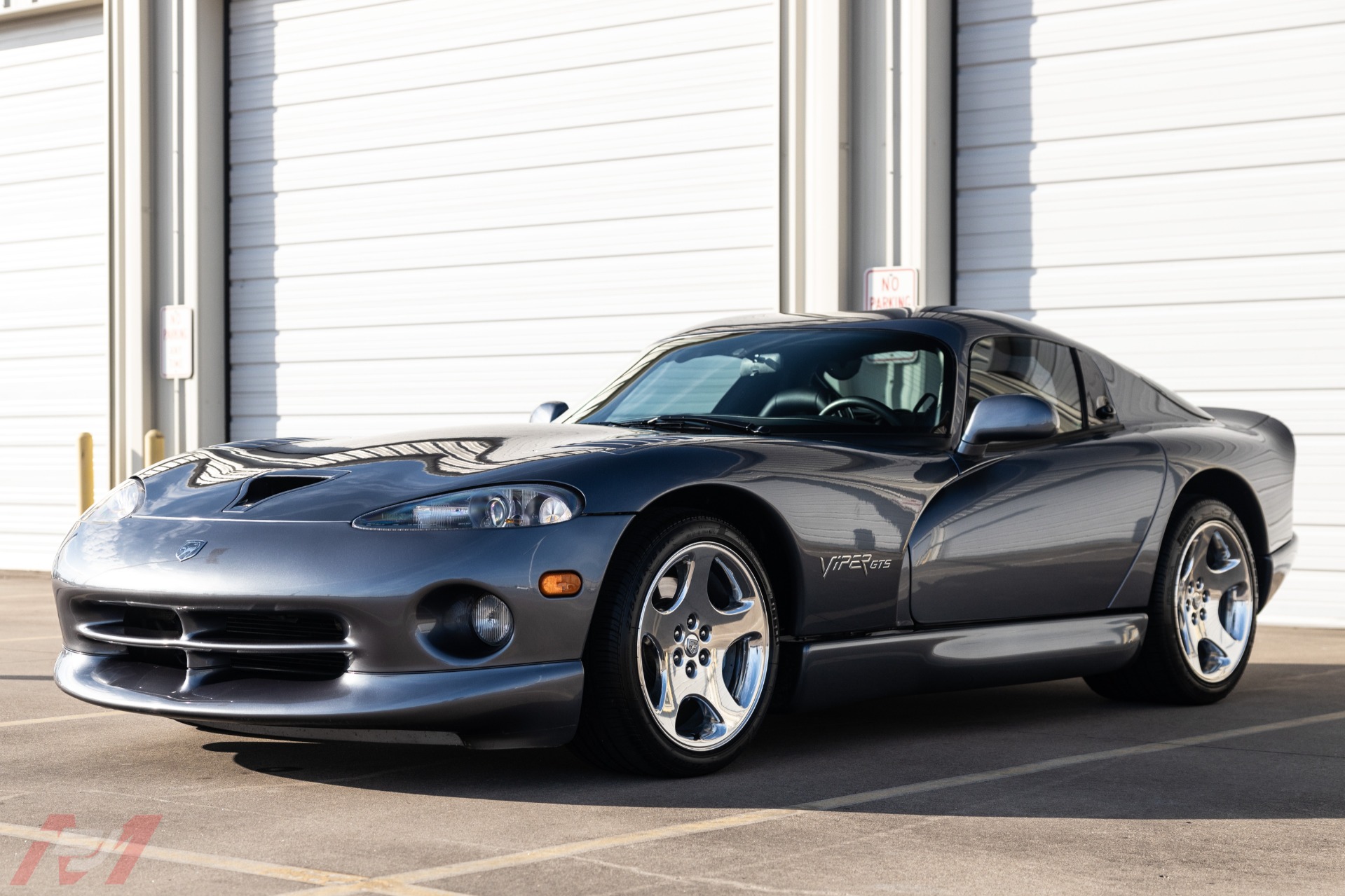 Used-2000-Dodge-Viper-GTS