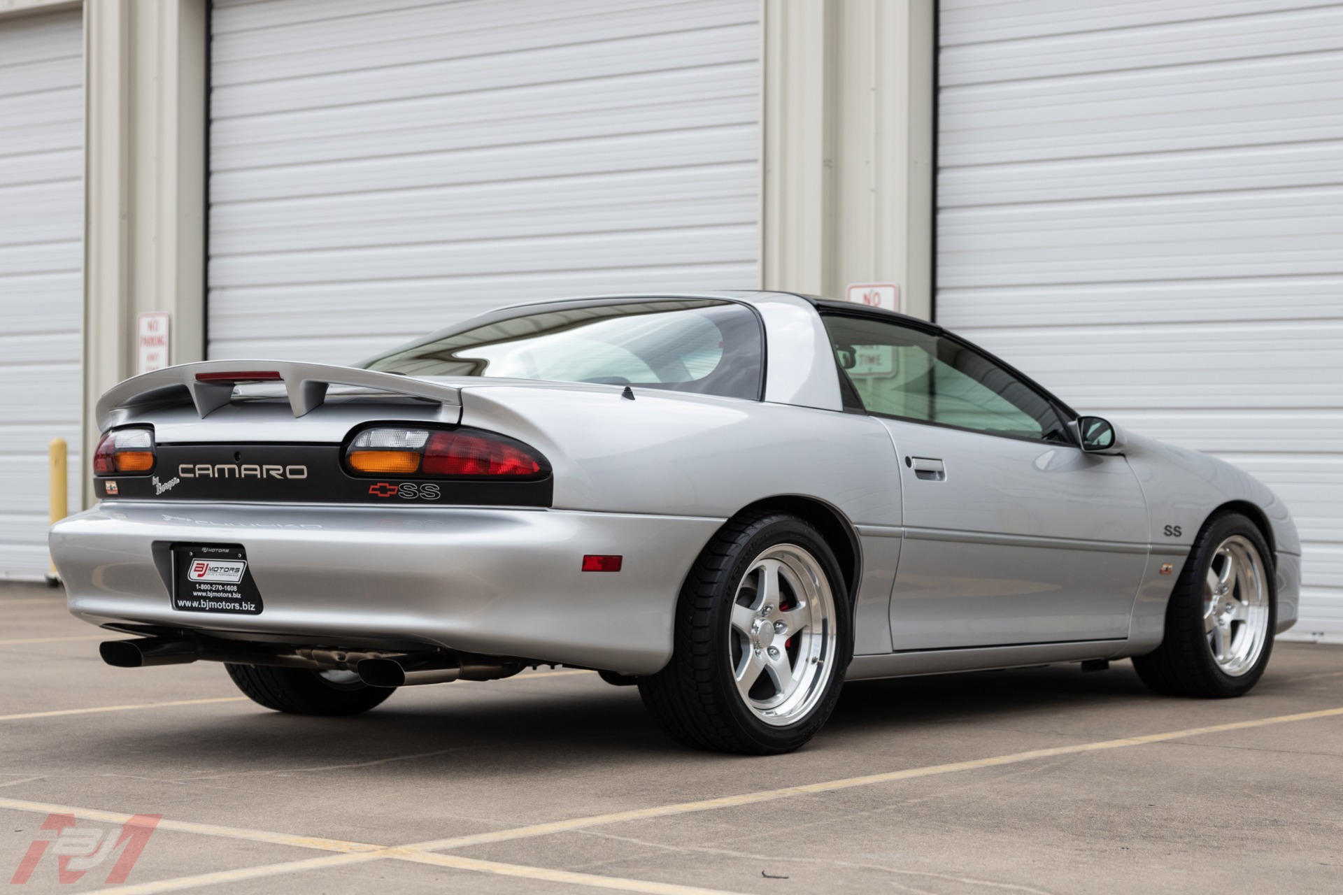 Used-2002-Chevrolet-Camaro-SS-Berger