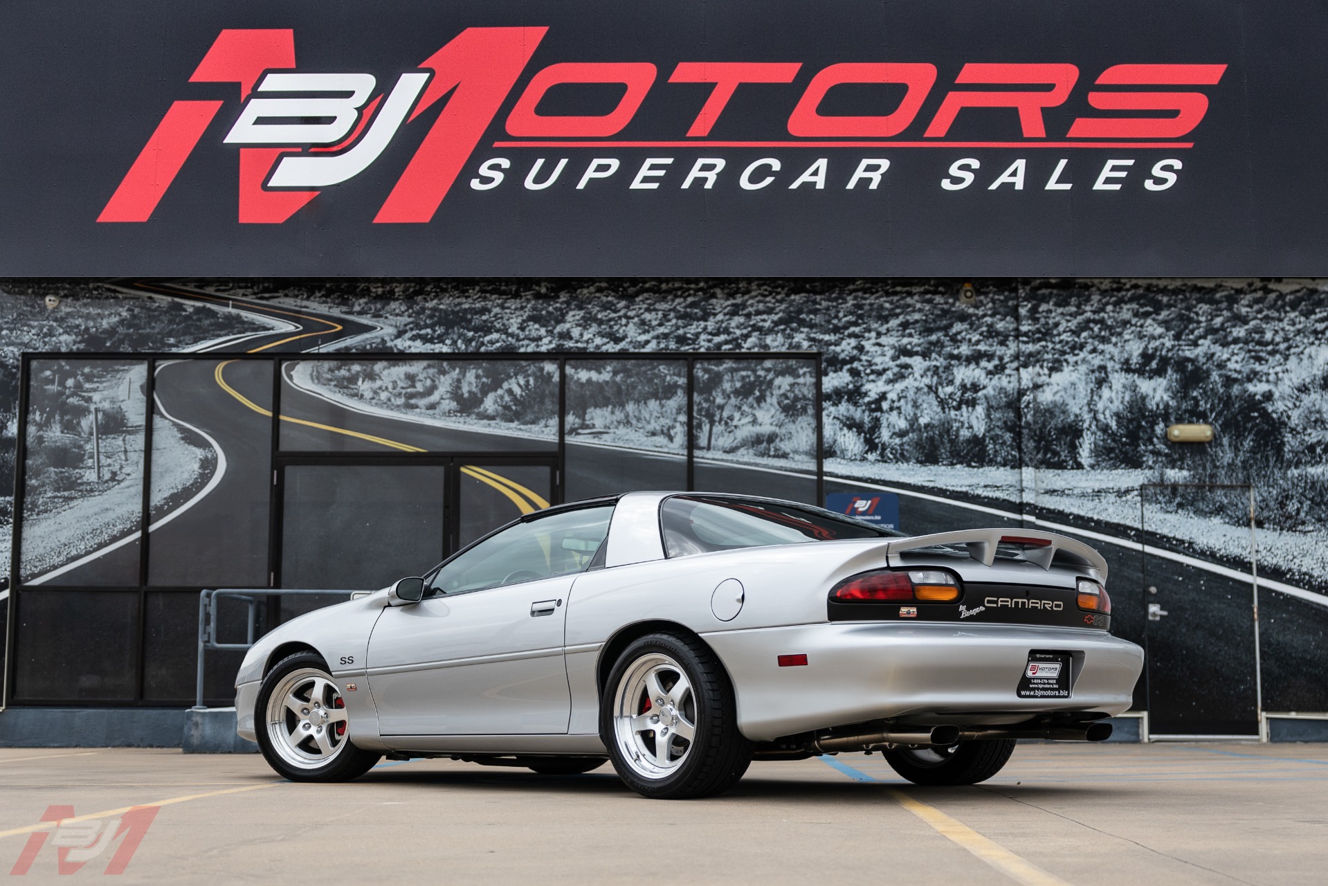 Used-2002-Chevrolet-Camaro-SS-Berger