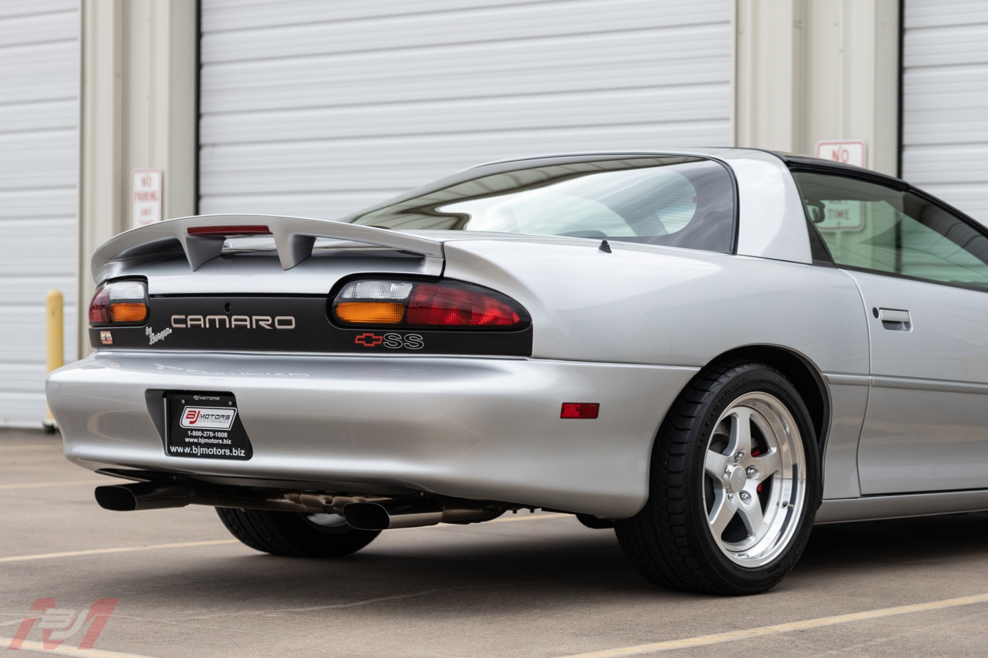 Used-2002-Chevrolet-Camaro-SS-Berger