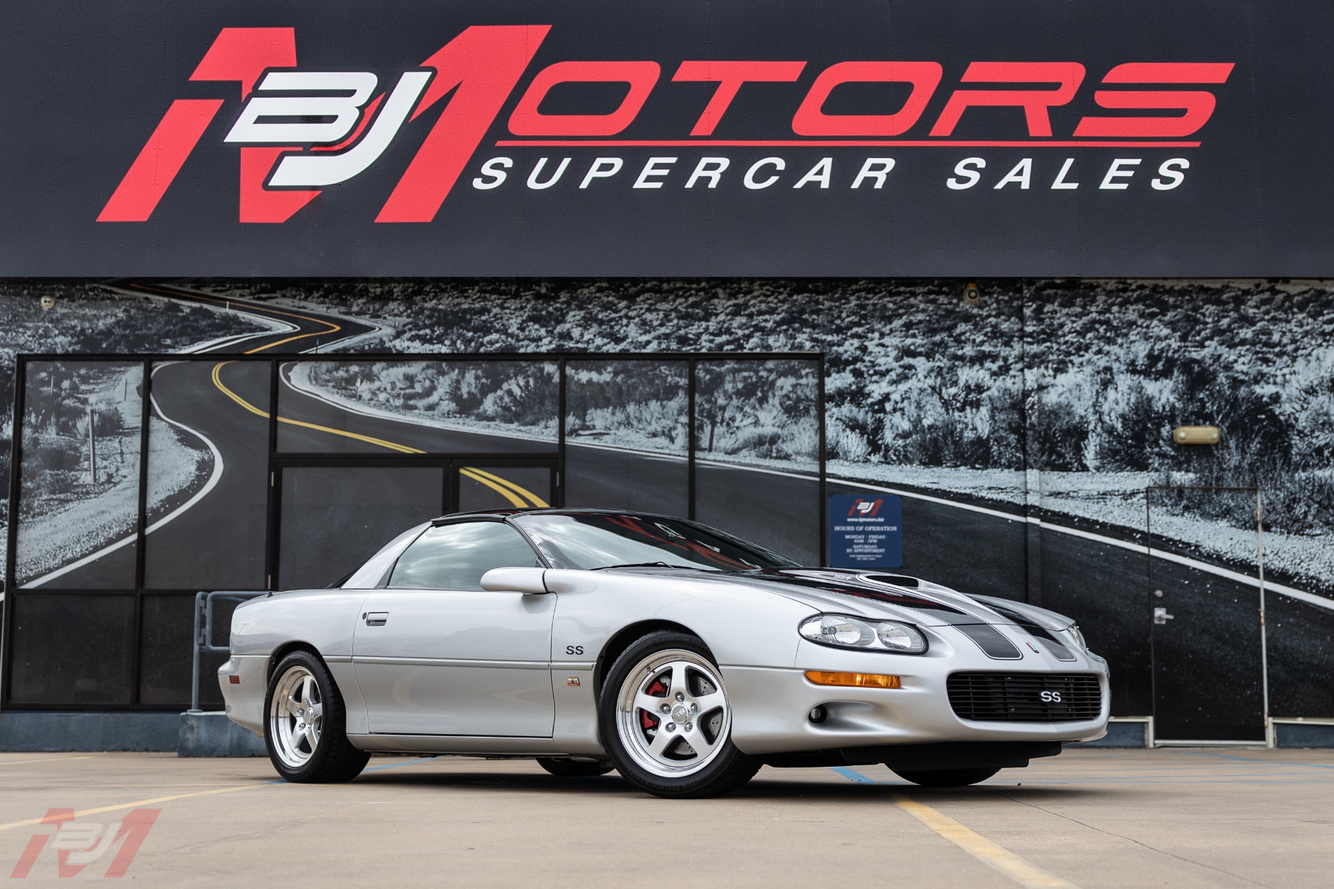 Used-2002-Chevrolet-Camaro-SS-Berger