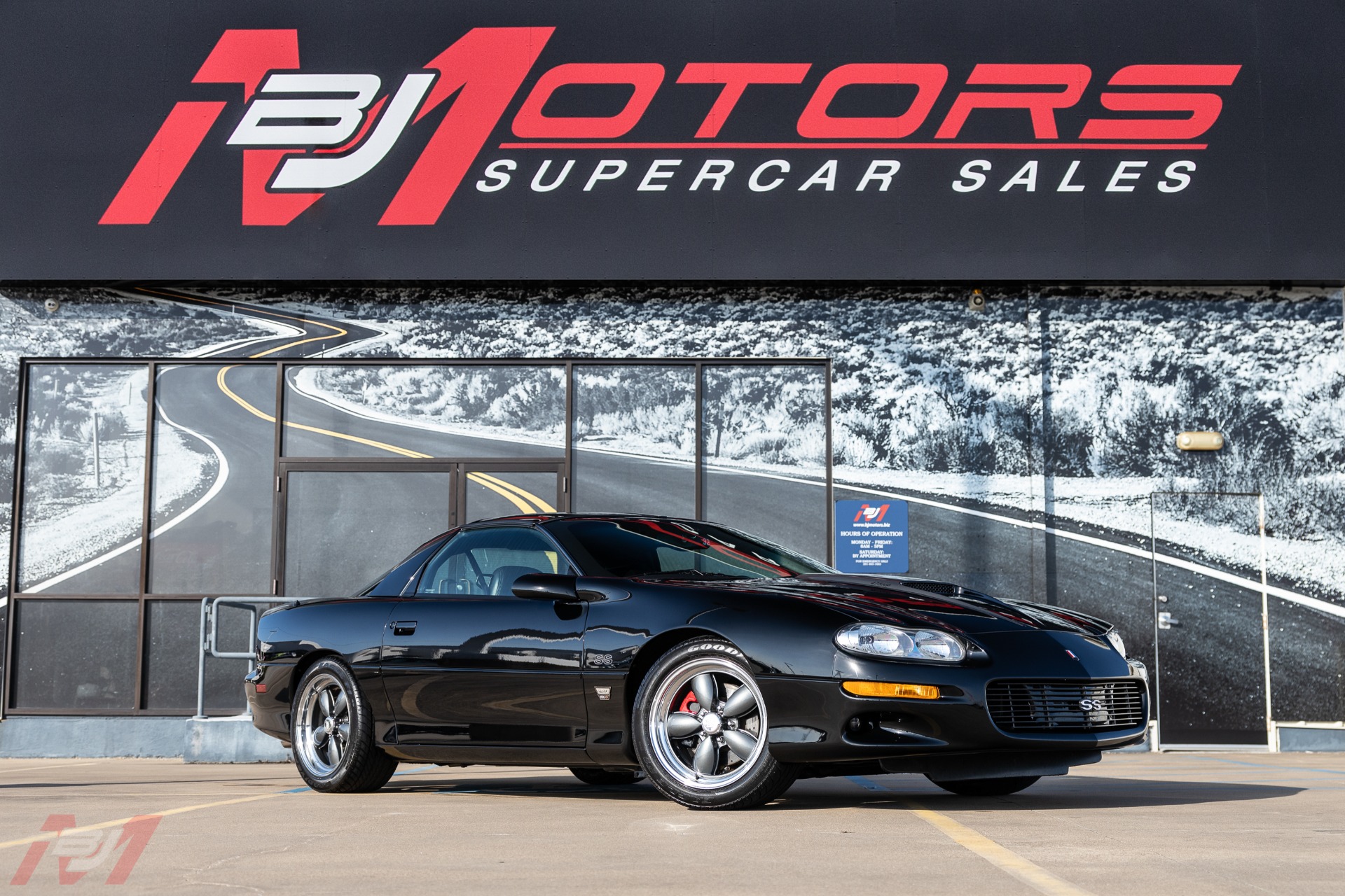 Used-2001-Chevrolet-Camaro-SS-Intimidator