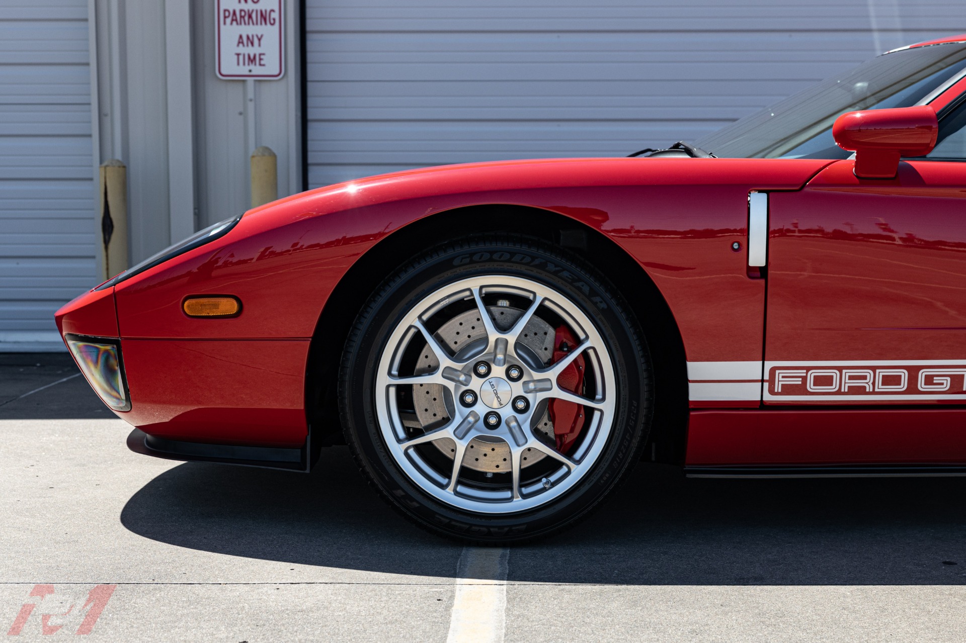 Used-2005-Ford-GT-4-Option-Car-with-178-Miles