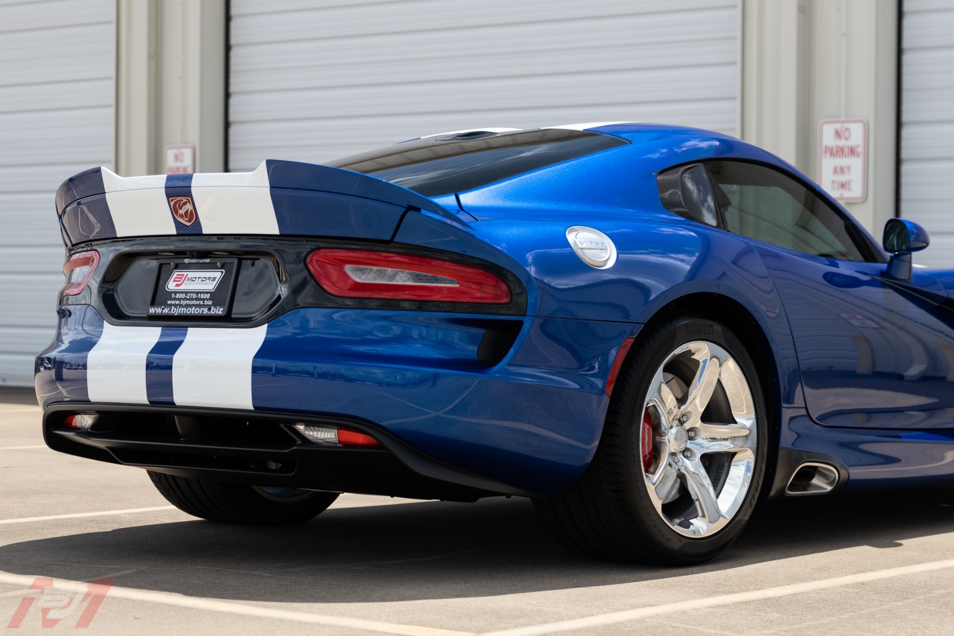 Used-2013-Dodge-Viper-GTS-Launch-Edition--002