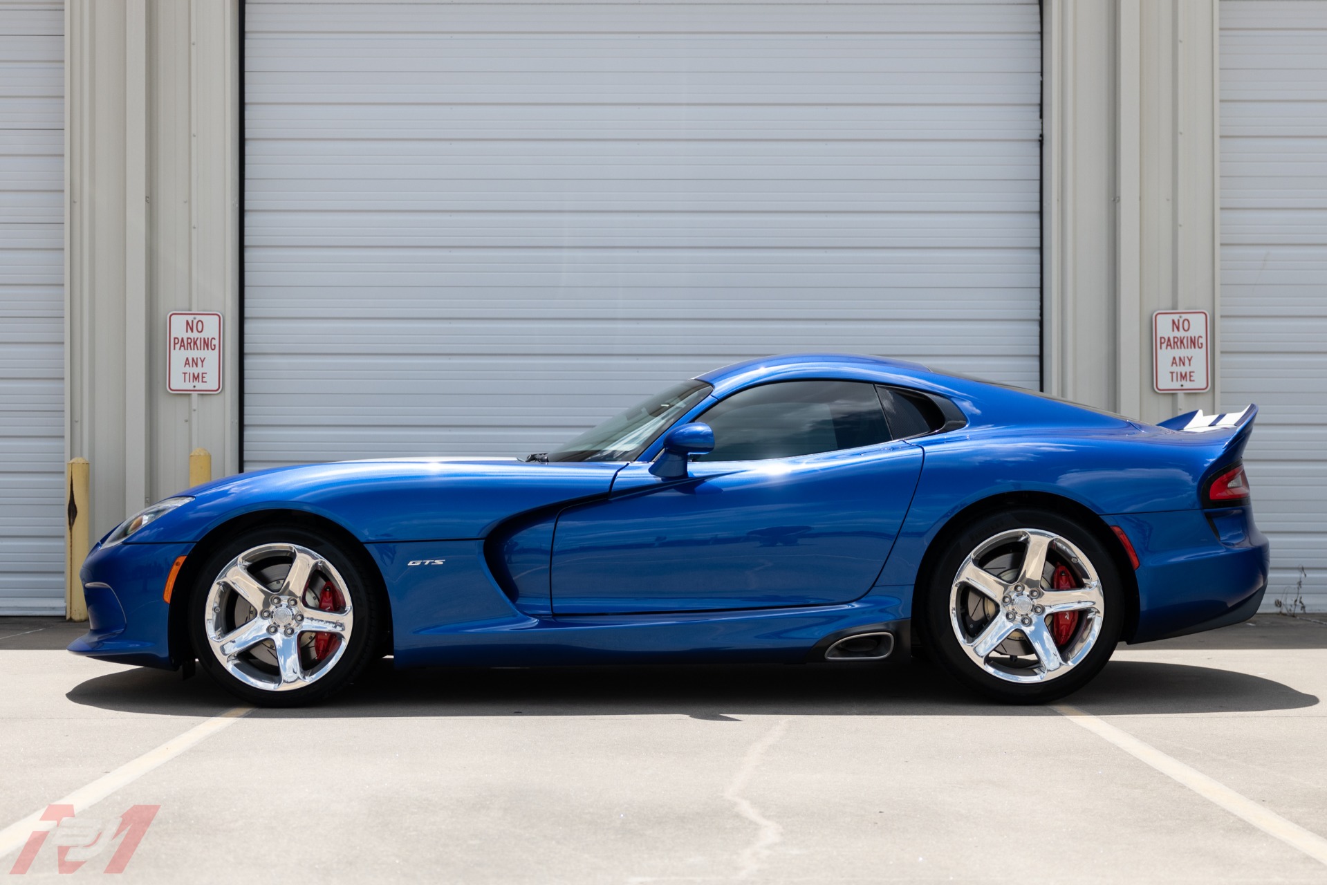 Used-2013-Dodge-Viper-GTS-Launch-Edition--002