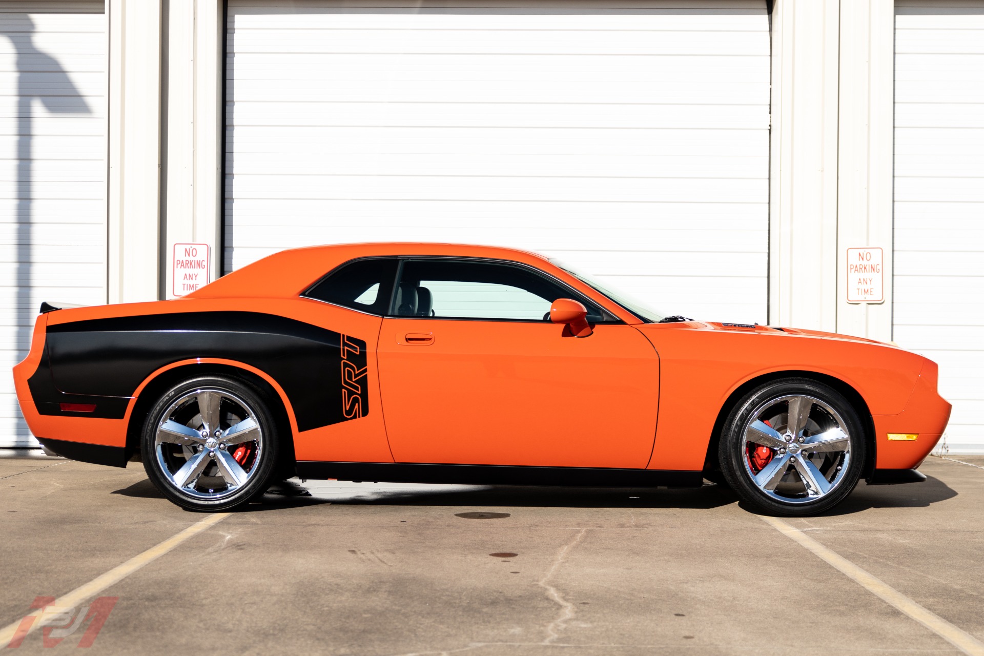 Used-2009-Dodge-Challenger-SRT8-6-Speed-Supercharged