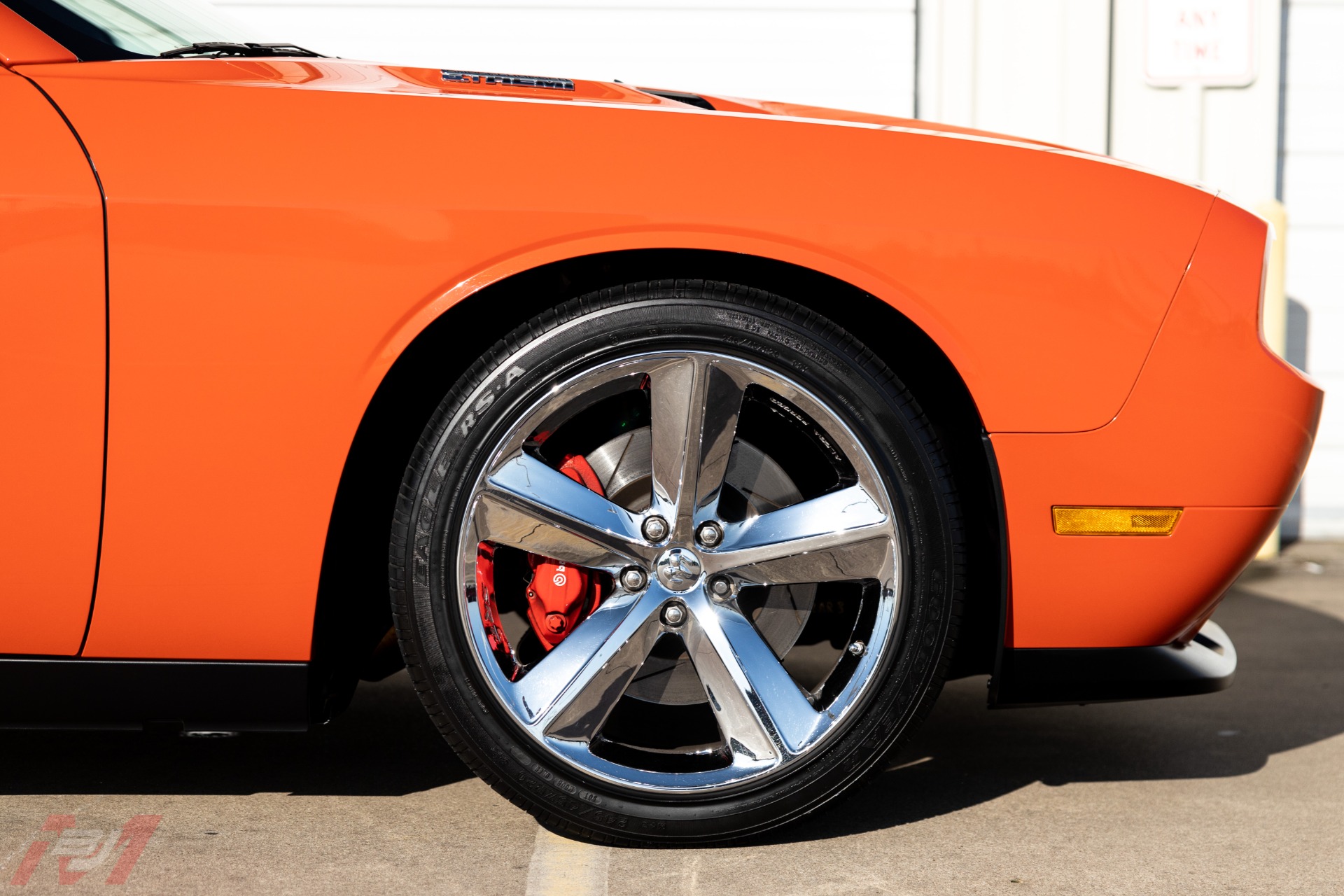 Used-2009-Dodge-Challenger-SRT8-6-Speed-Supercharged