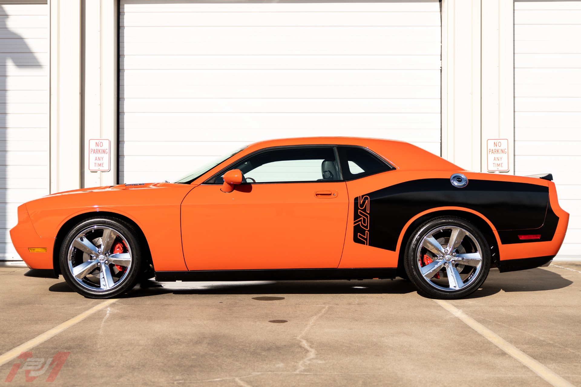 Used-2009-Dodge-Challenger-SRT8-6-Speed-Supercharged