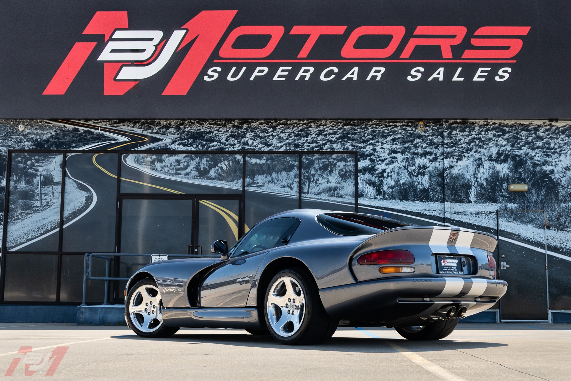 Used-2000-Dodge-Viper-GTS