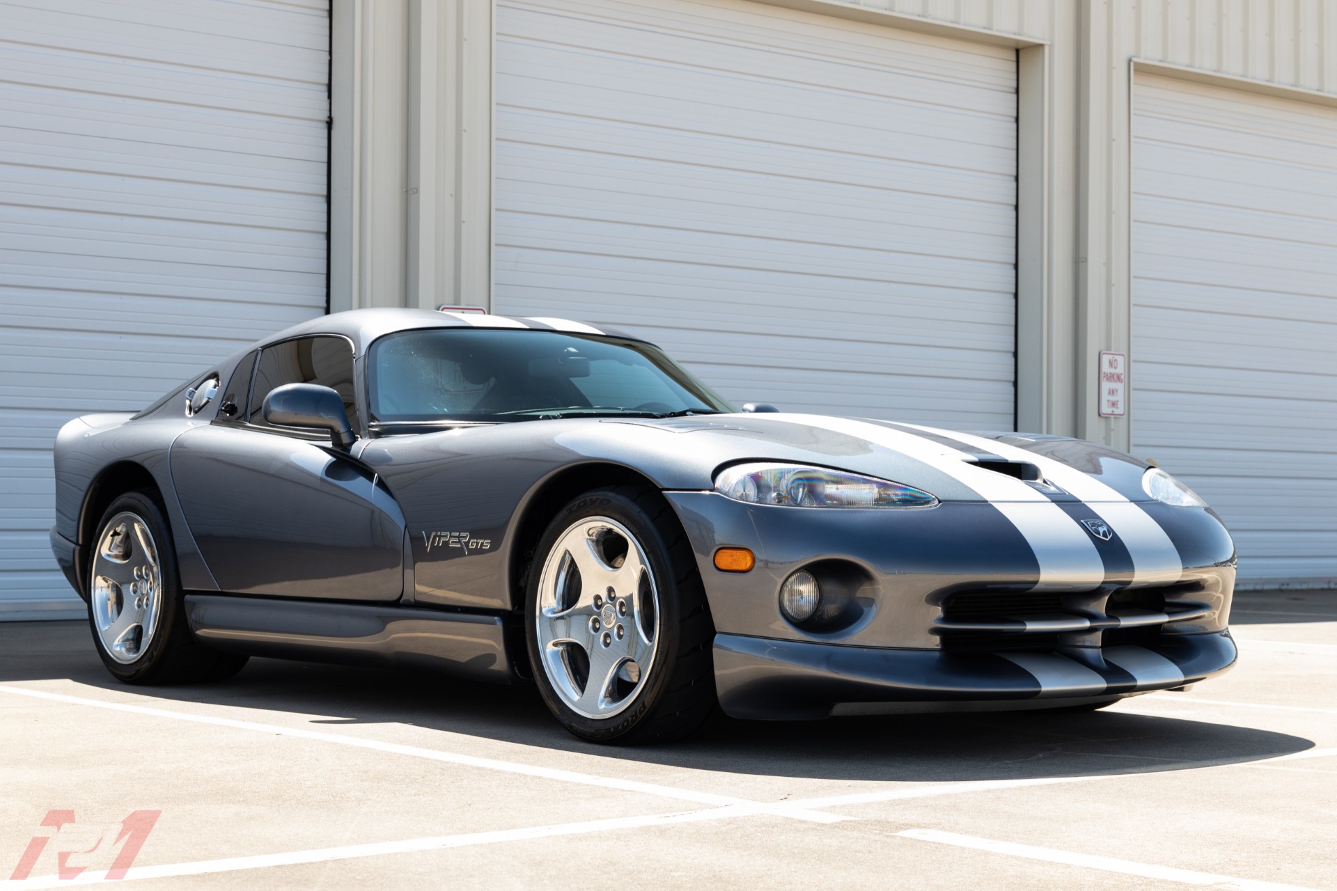 Used-2000-Dodge-Viper-GTS