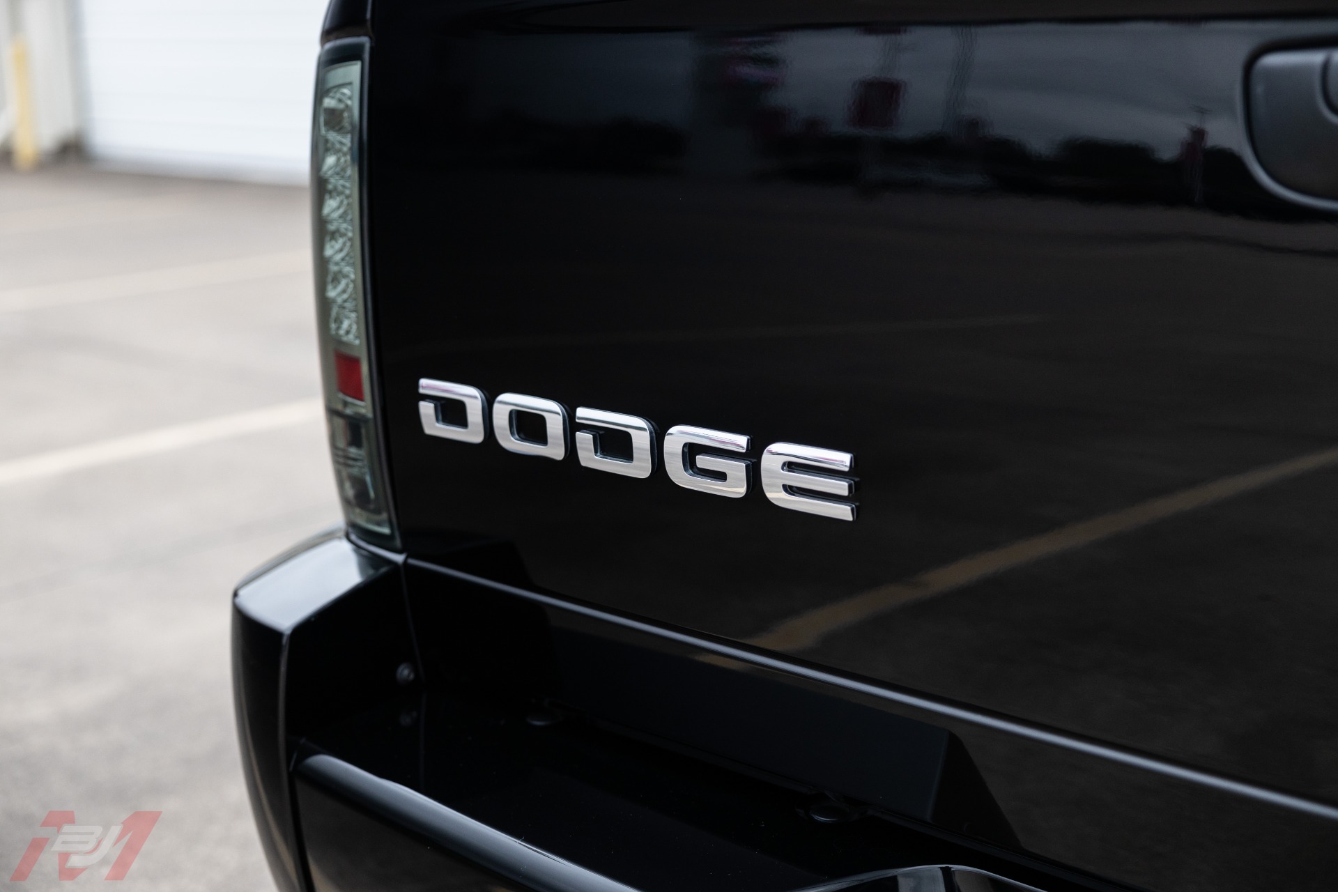 Used-2004-Dodge-Ram-SRT-10