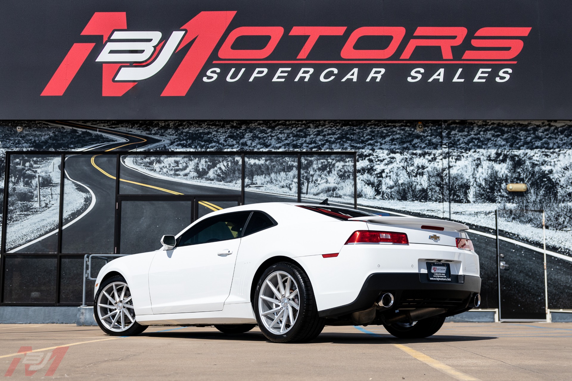 Used-2015-Chevrolet-Camaro-SS