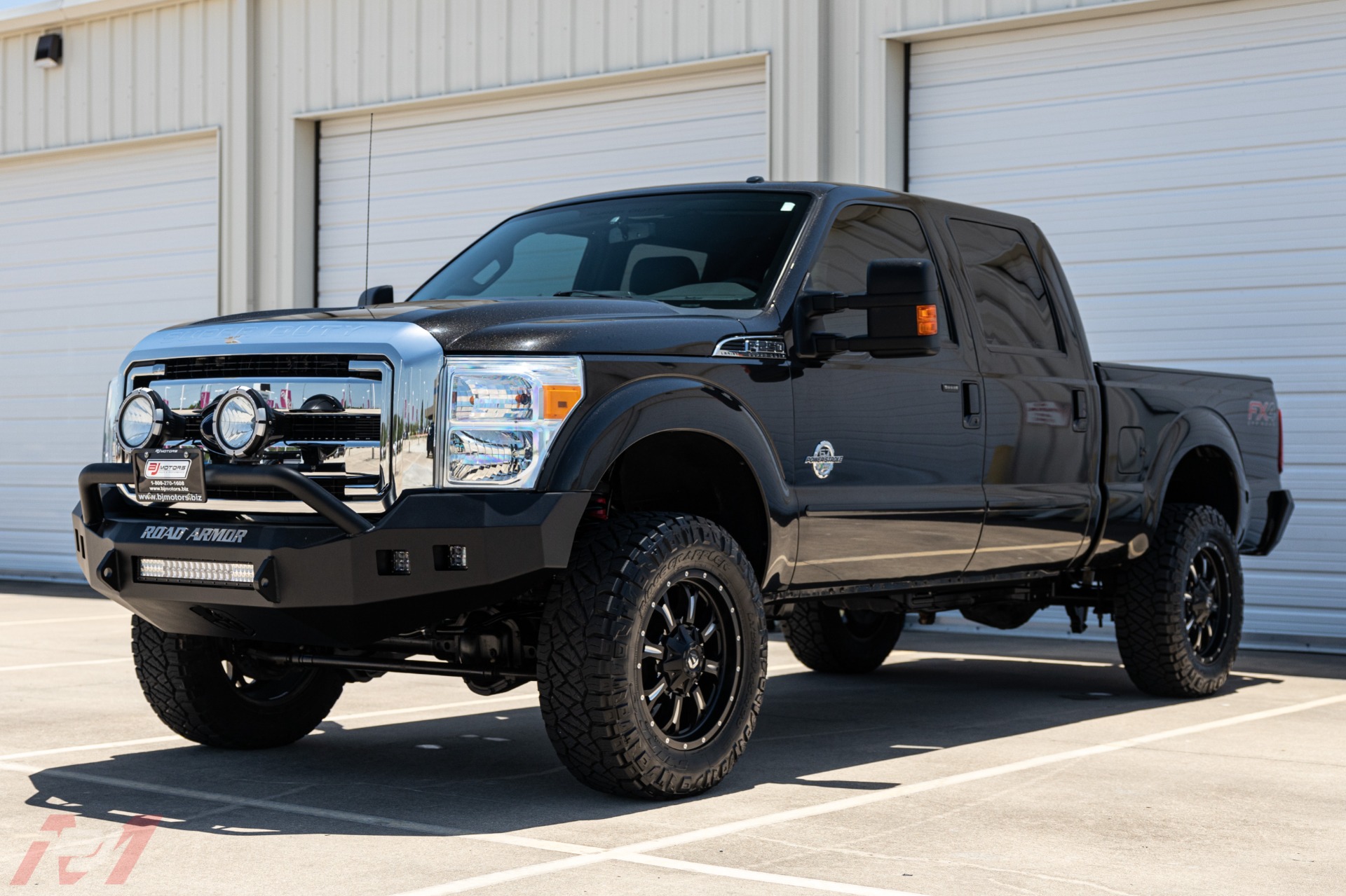 Used-2015-Ford-F-250-Super-Duty-Lariat-FX4