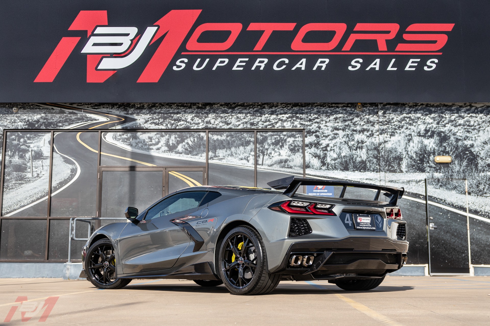 Used-2022-Chevrolet-Corvette-Stingray-3LT-C8R-Edition