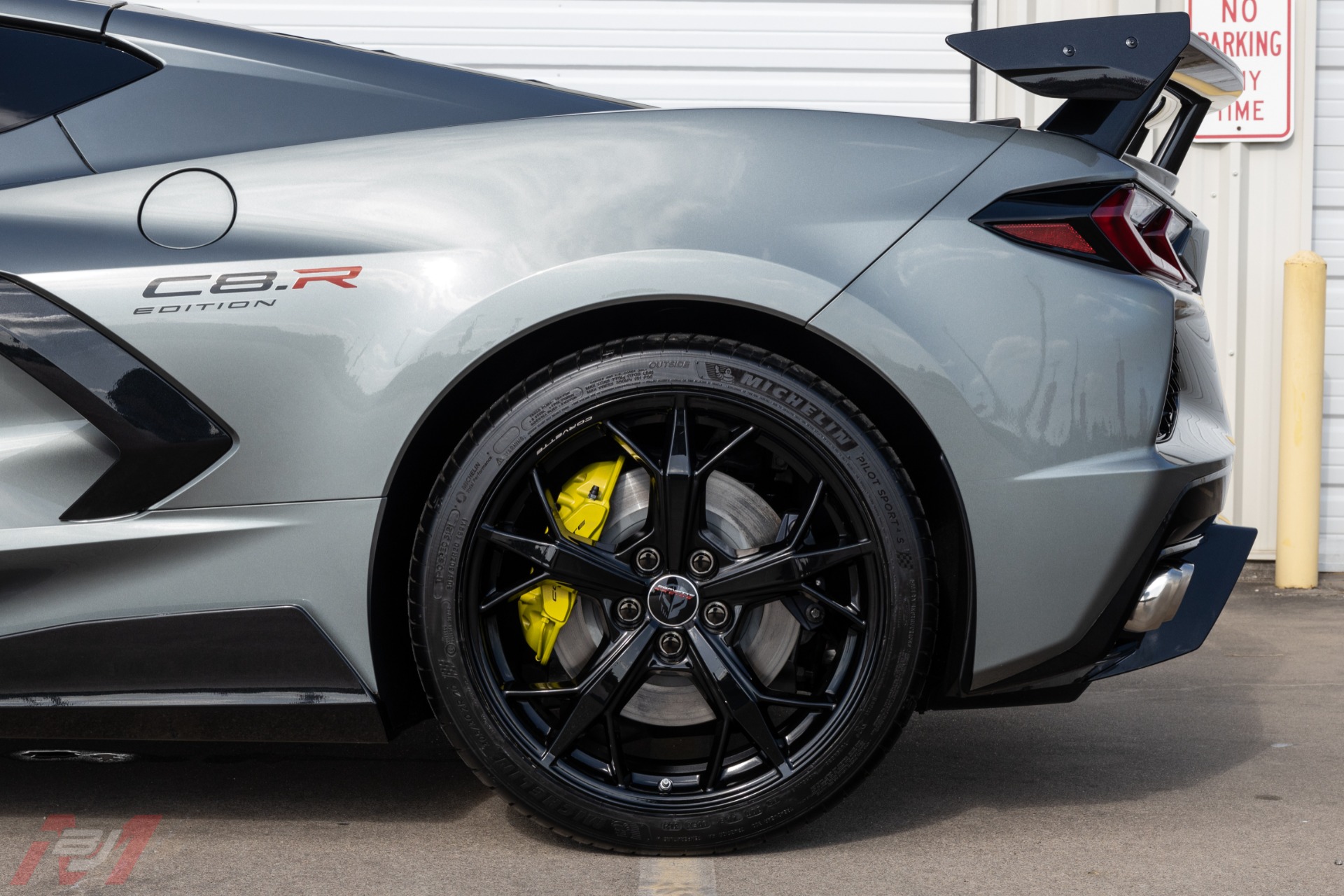 Used-2022-Chevrolet-Corvette-Stingray-3LT-C8R-Edition