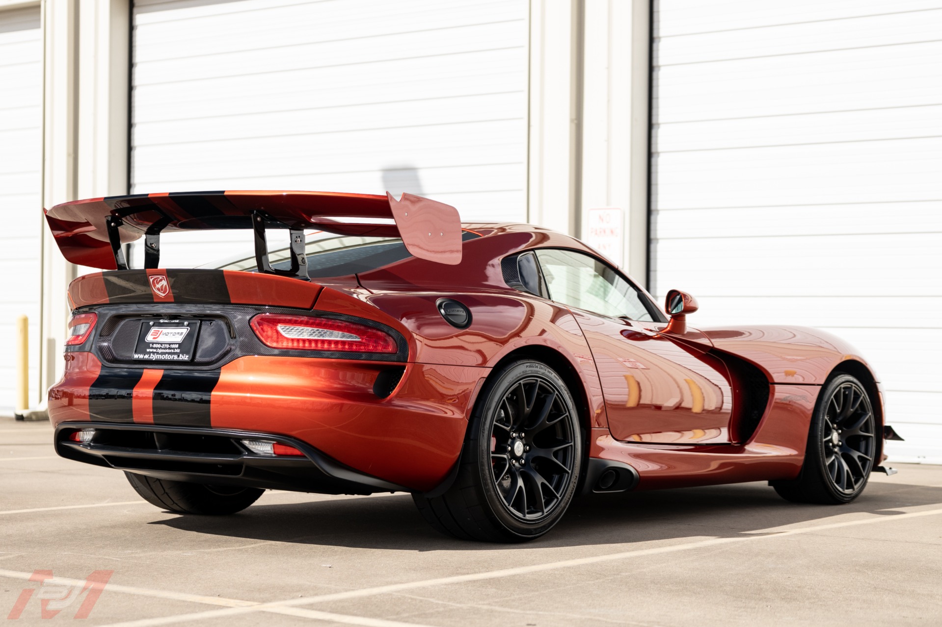 Used-2016-Dodge-Viper-ACR-Stryker-Orange