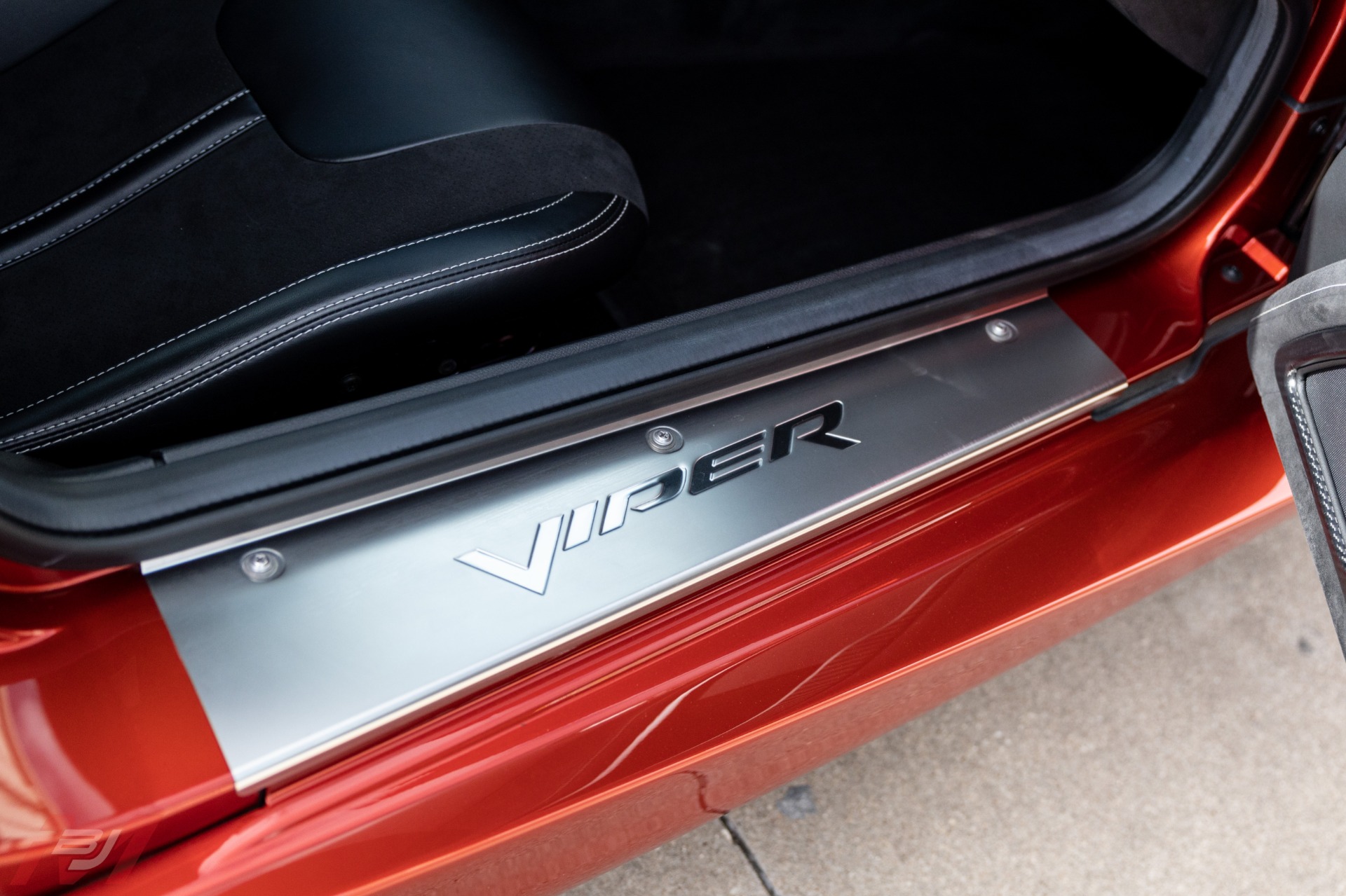 Used-2016-Dodge-Viper-ACR-Stryker-Orange