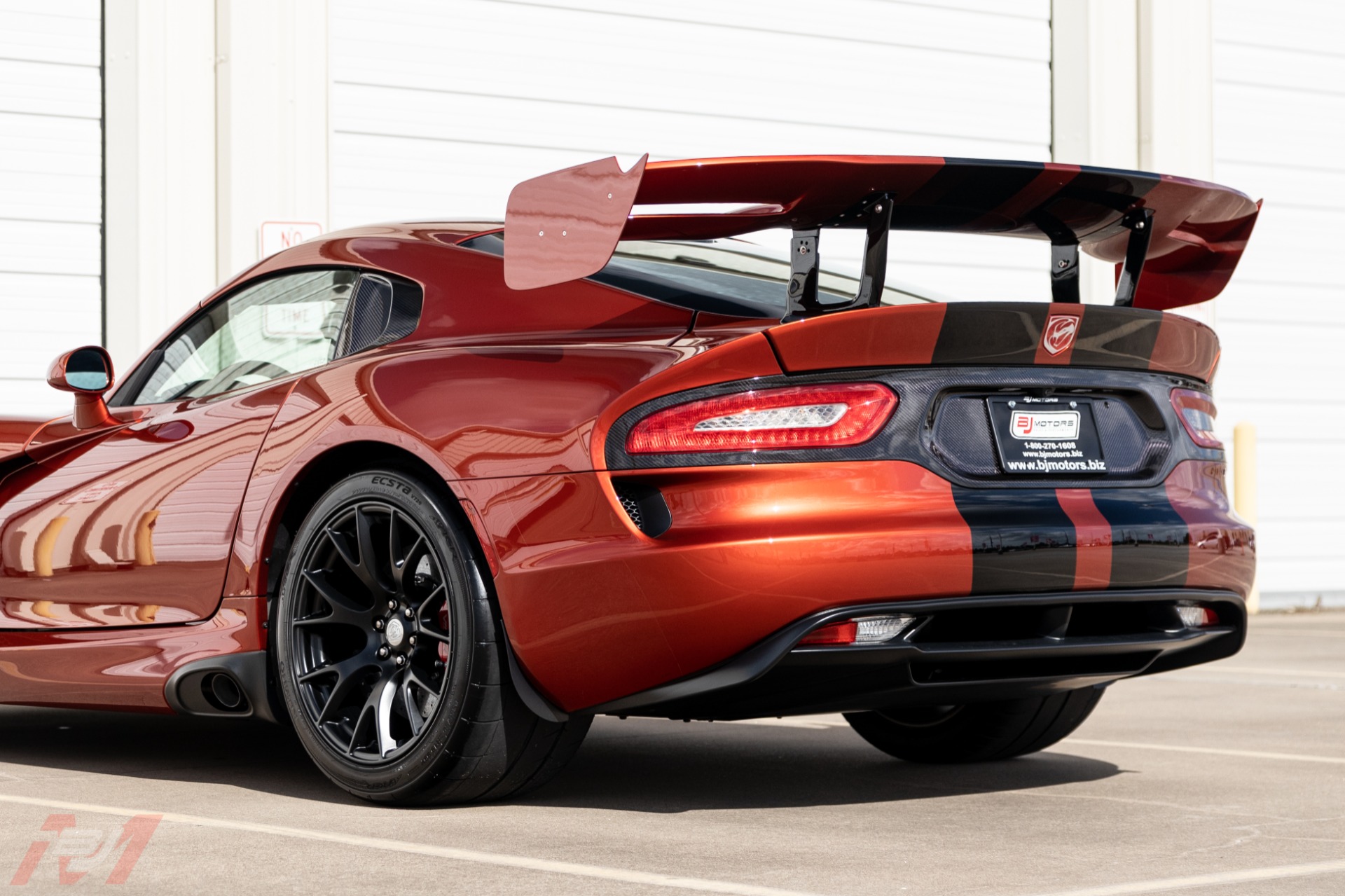 Used-2016-Dodge-Viper-ACR-Stryker-Orange